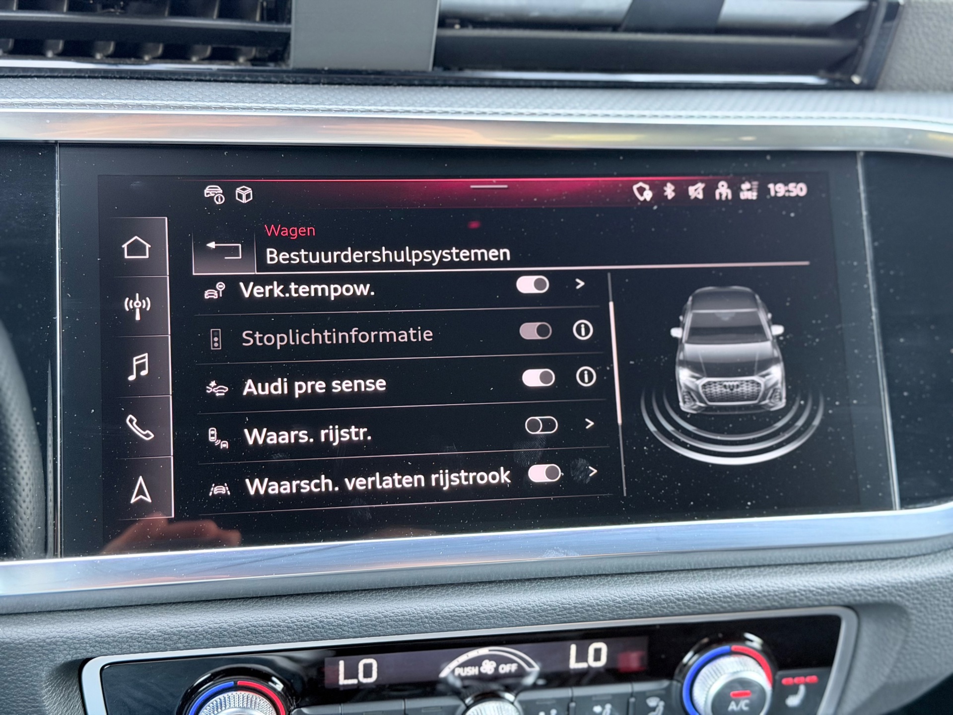 Audi Q3 Sportback 35 TFSI S Edition Competition (2024), foto 25