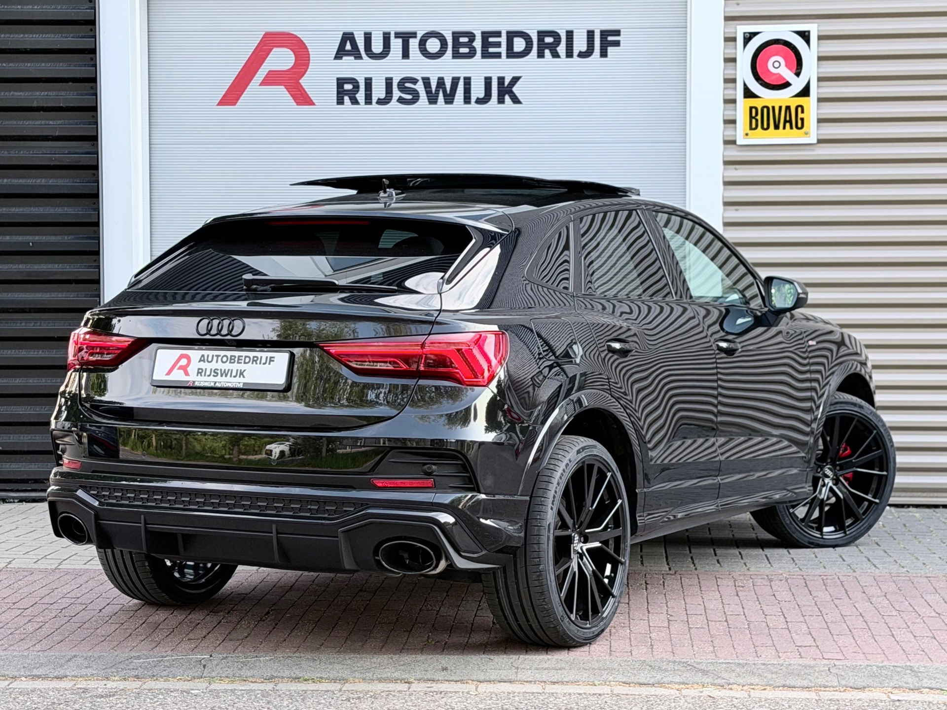 Audi Q3 Sportback 35 TFSI S Edition Competition (2024), foto 4