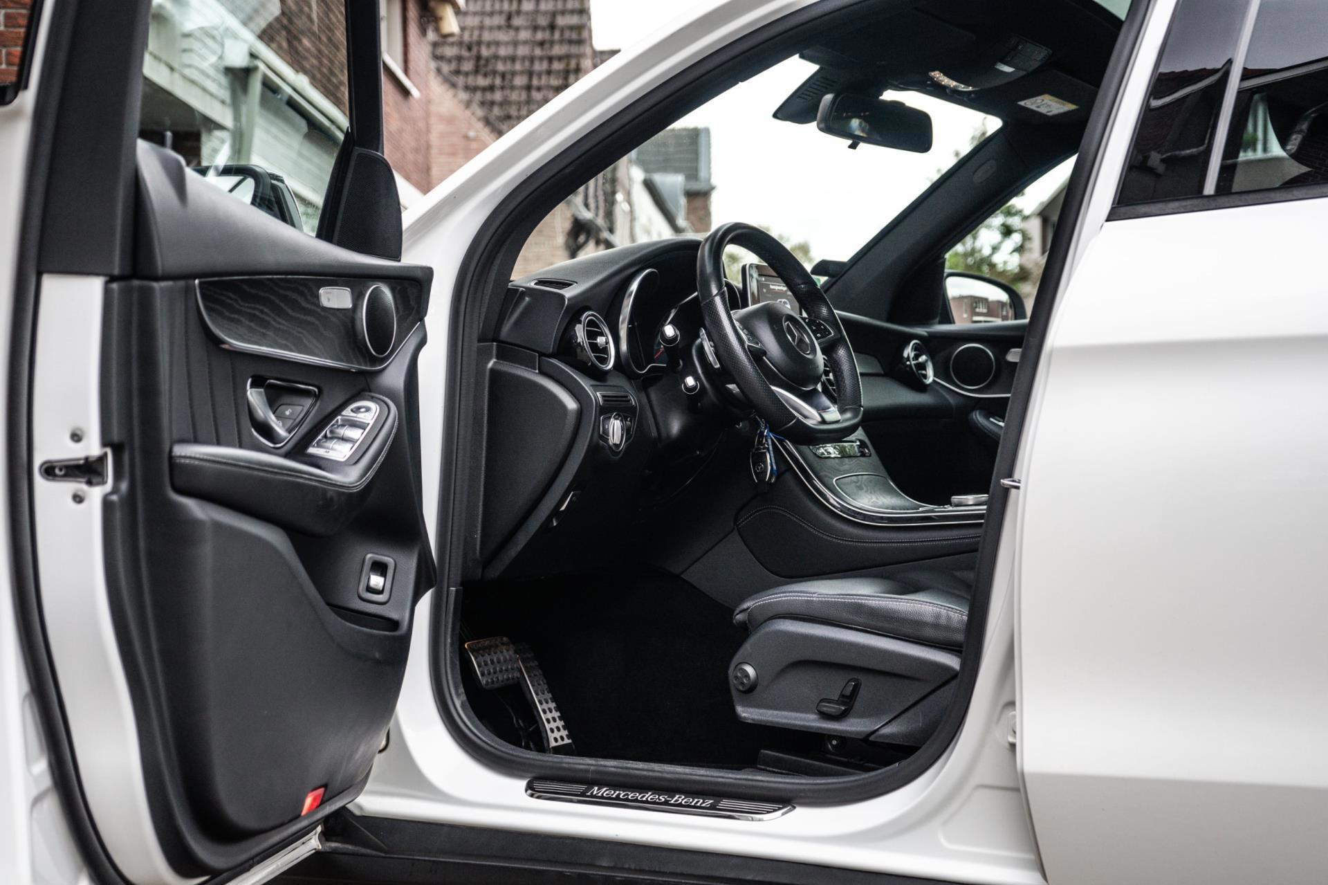 Mercedes-Benz GLC-klasse 250 4MATIC AMG NIGHT (2018), foto 15