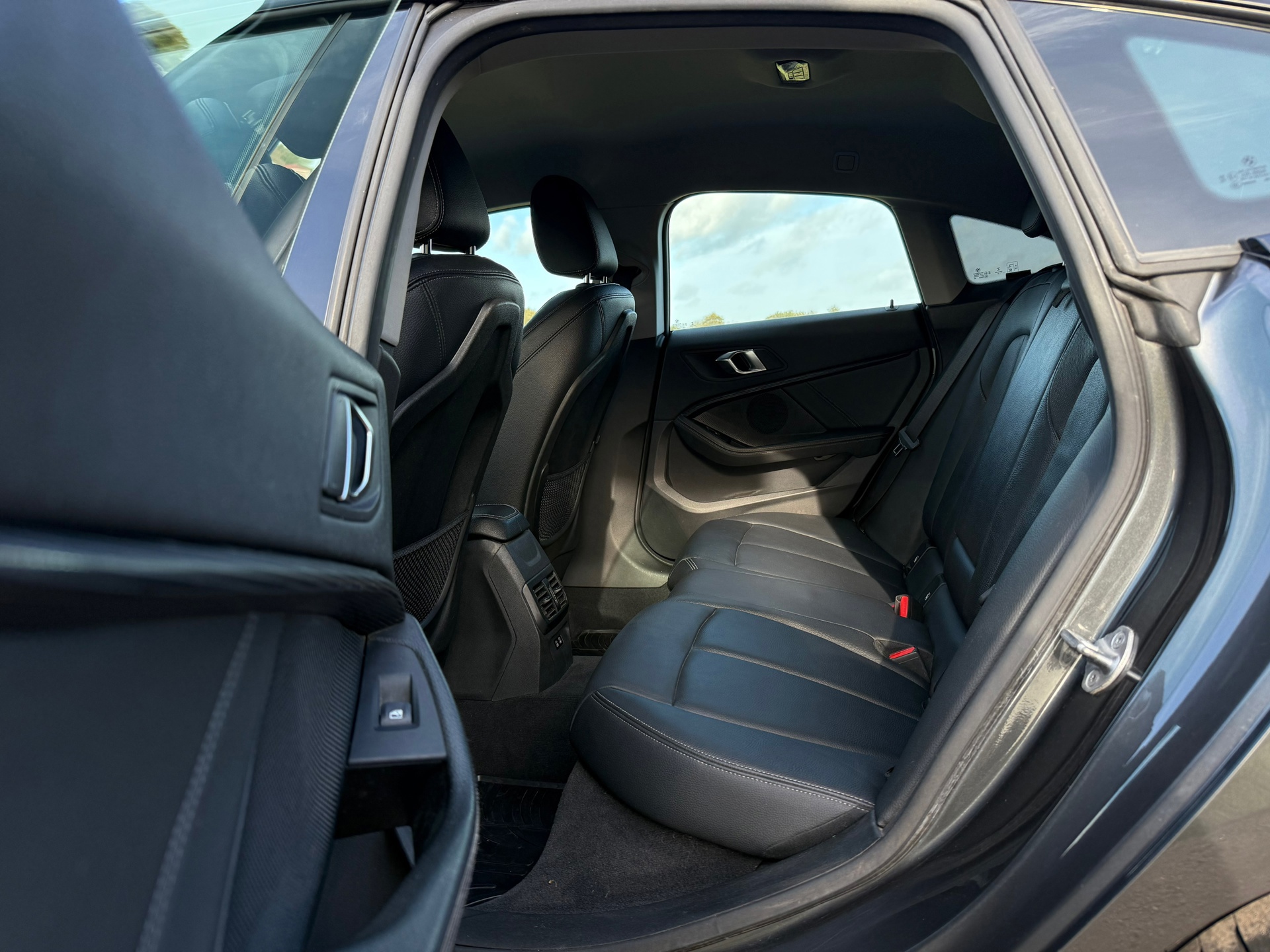 BMW 2-serie Gran Coupé 218i High Executive (2021), foto 8