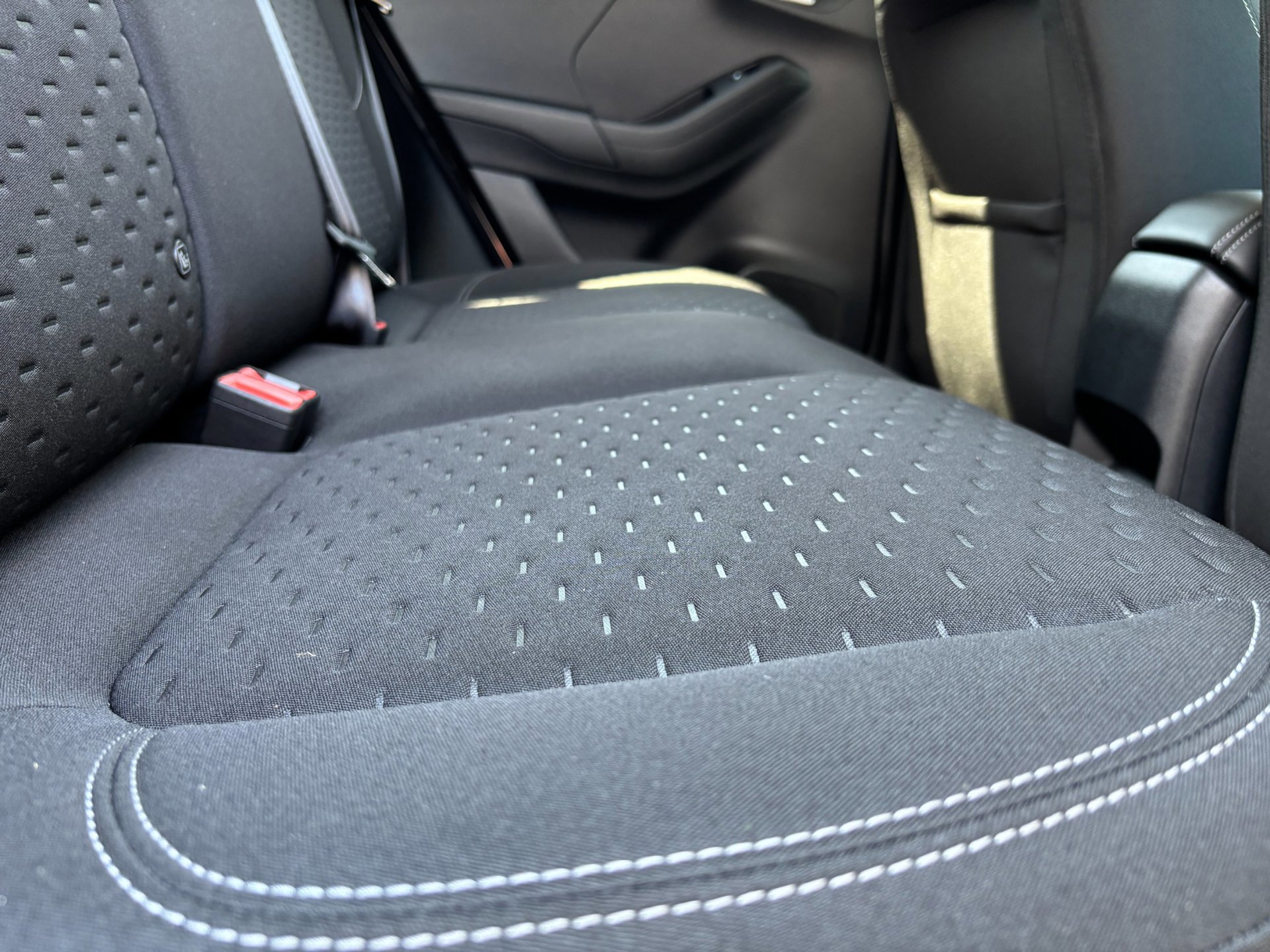 Ford Puma 1.0 EcoBoost Hybrid Titanium CAMERA (2025), foto 19