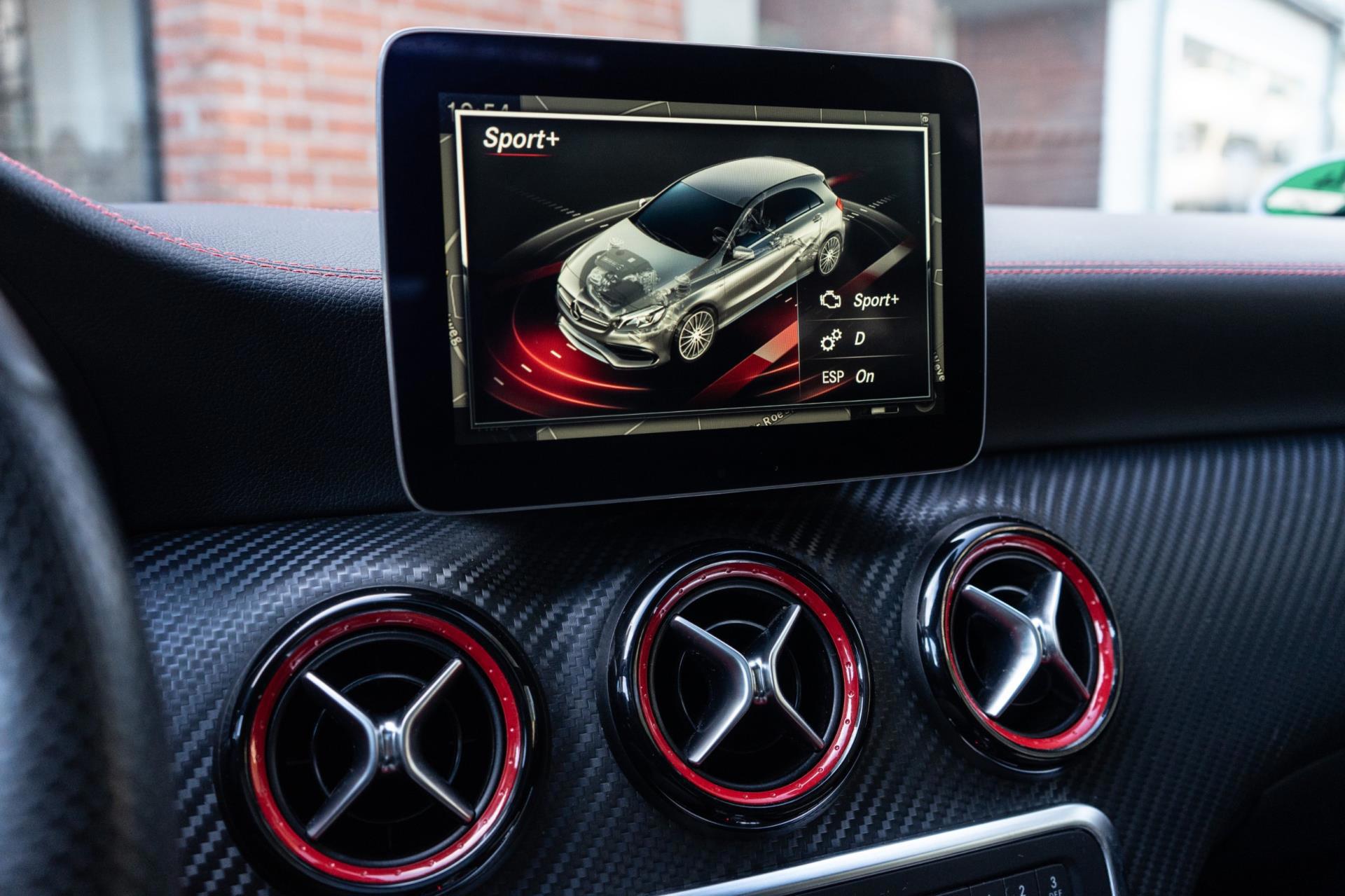 Mercedes-Benz A-klasse AMG 45 4MATIC (2016), foto 28