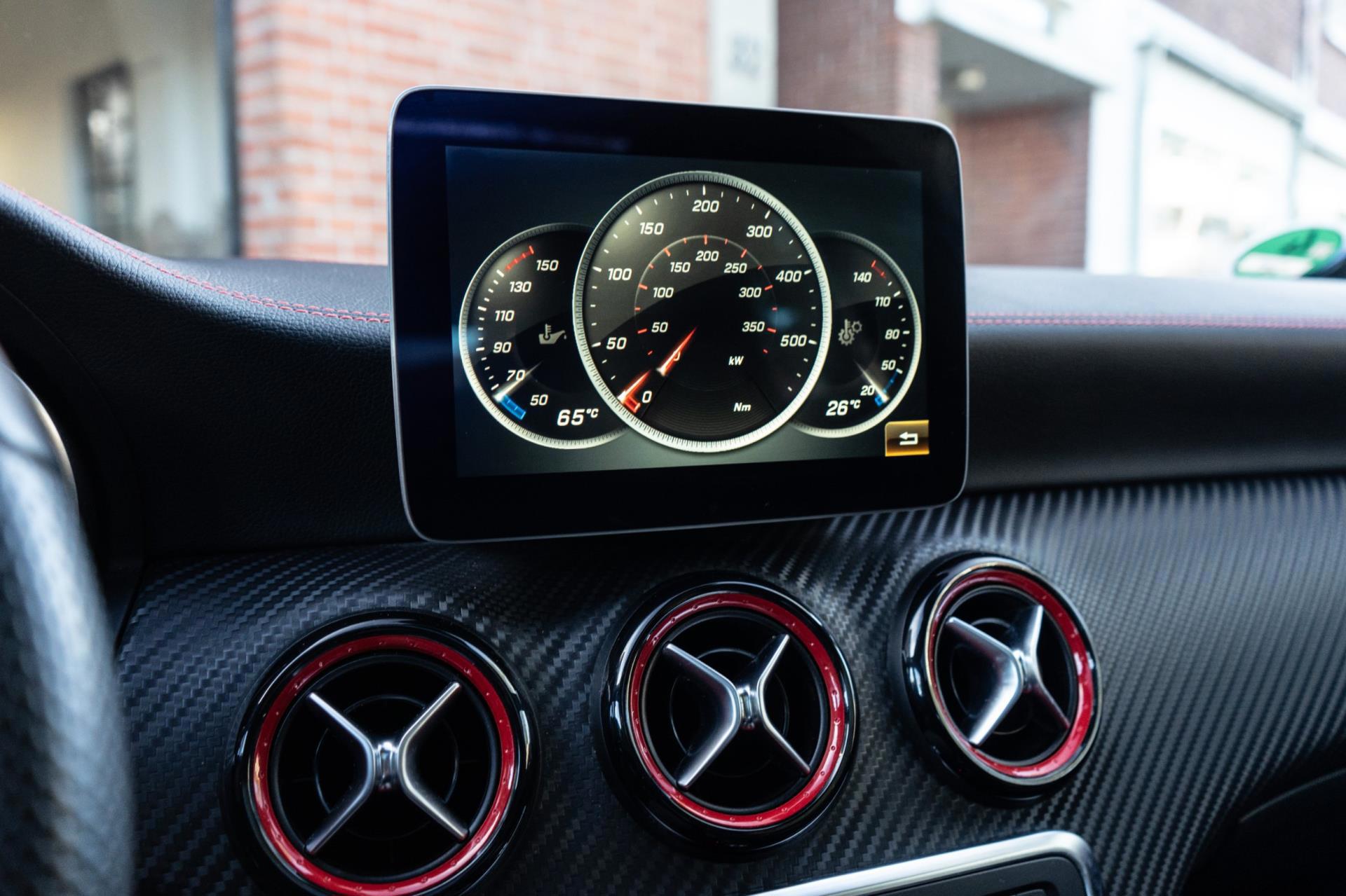 Mercedes-Benz A-klasse AMG 45 4MATIC (2016), foto 34