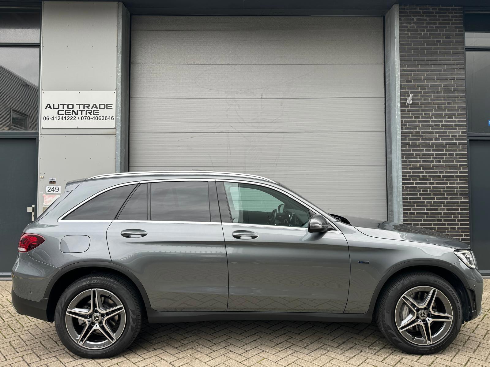Mercedes-Benz GLC-klasse 300e 4MATIC Premium (2021), foto 2