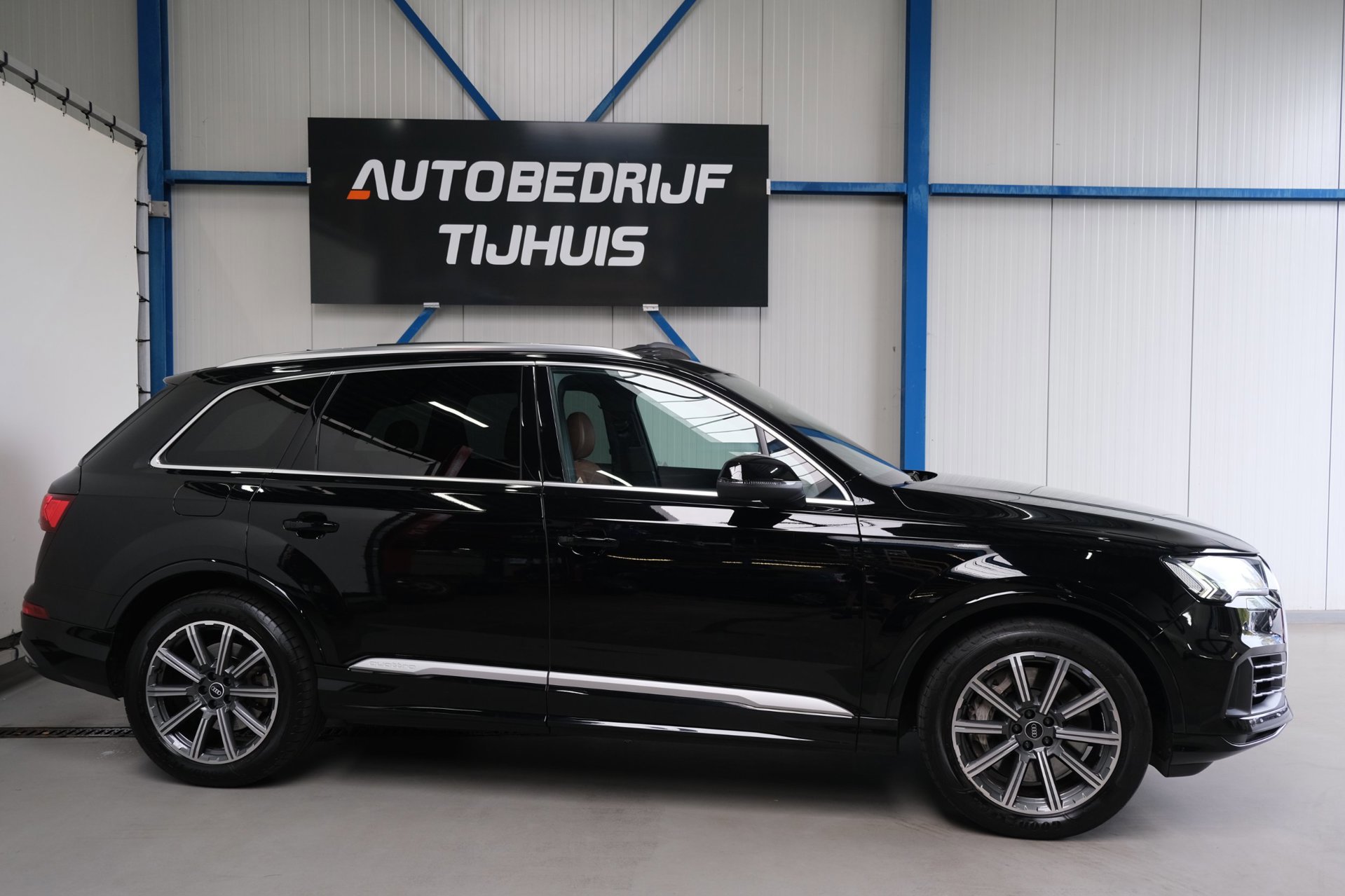 Audi Q7 55 TFSI e quattro Pro Line (2021), foto 3