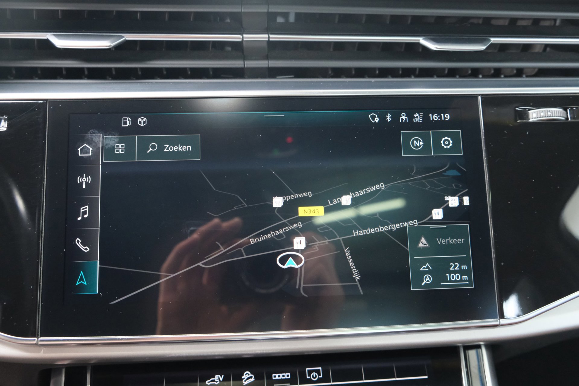 Audi Q7 55 TFSI e quattro Pro Line (2021), foto 32
