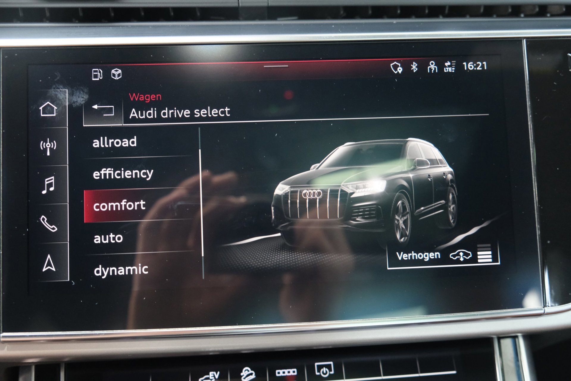 Audi Q7 55 TFSI e quattro Pro Line (2021), foto 39