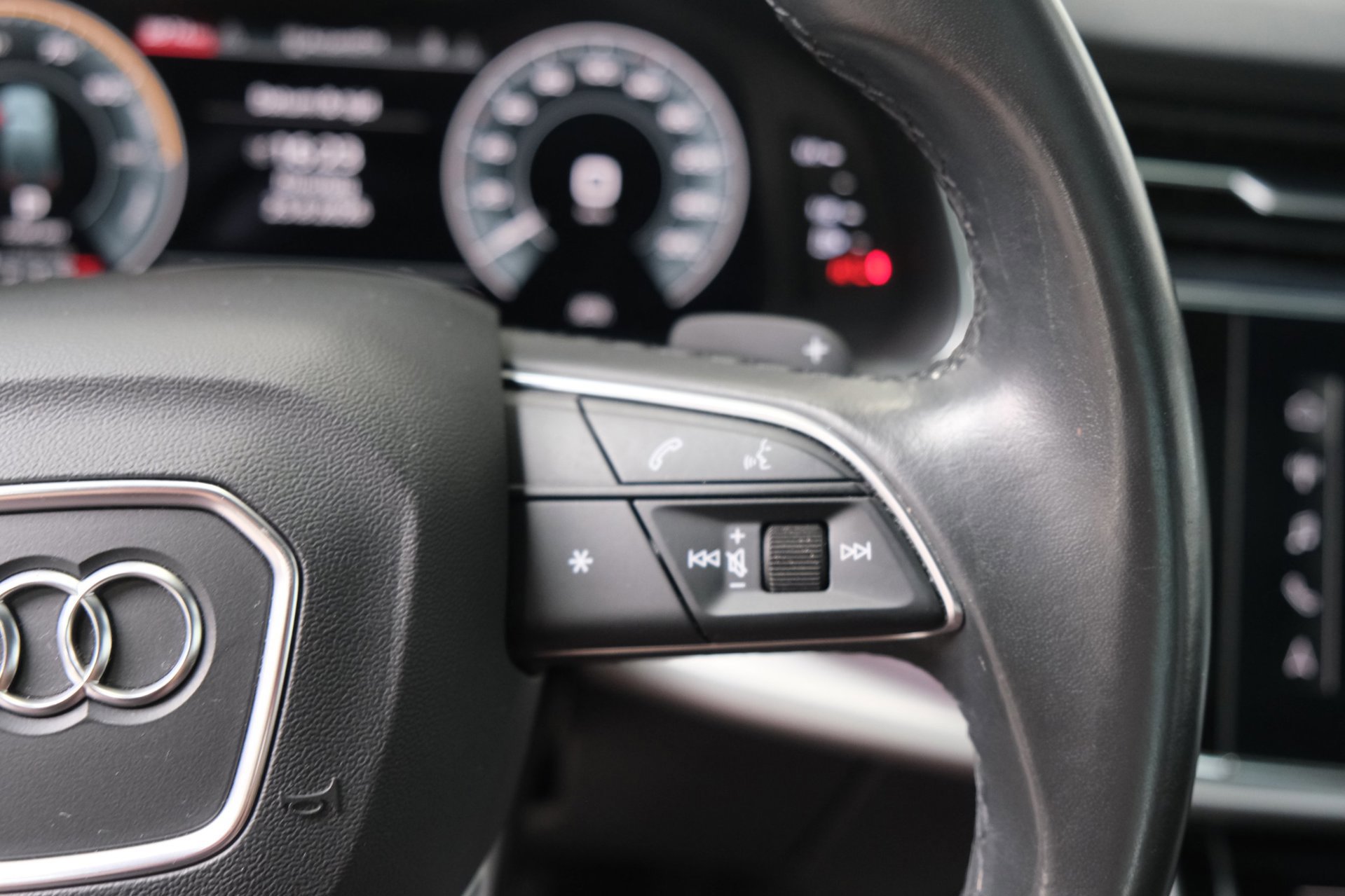Audi Q7 55 TFSI e quattro Pro Line (2021), foto 45