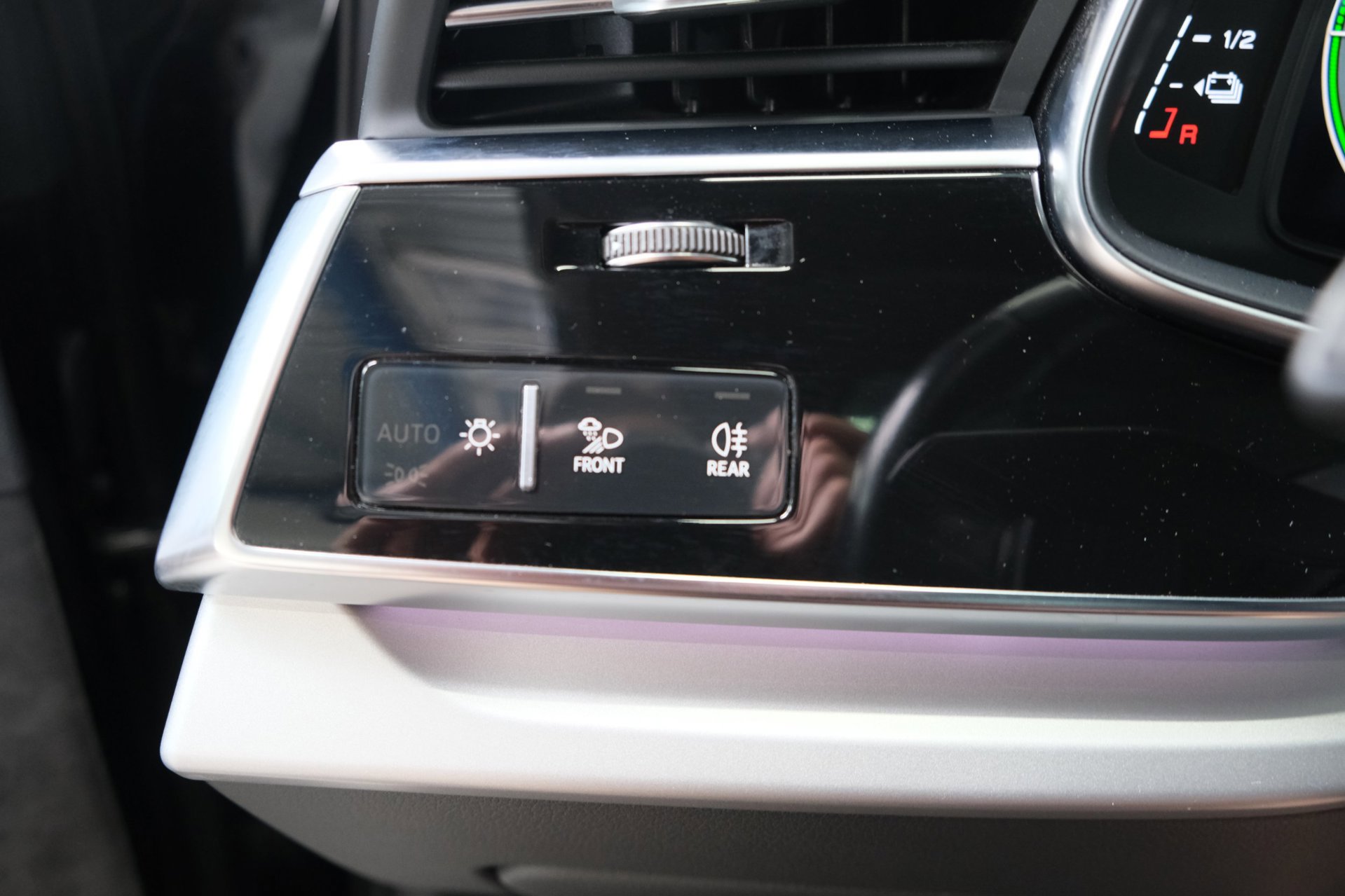 Audi Q7 55 TFSI e quattro Pro Line (2021), foto 50