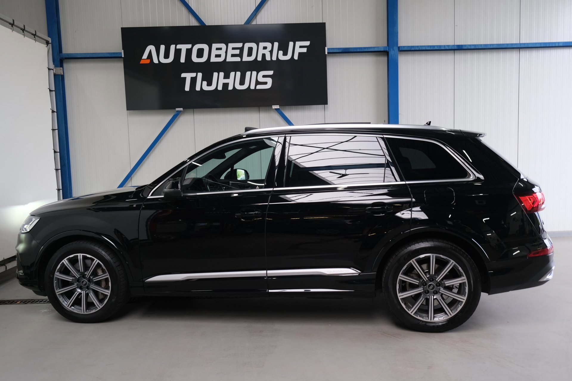 Audi Q7 55 TFSI e quattro Pro Line (2021), foto 6