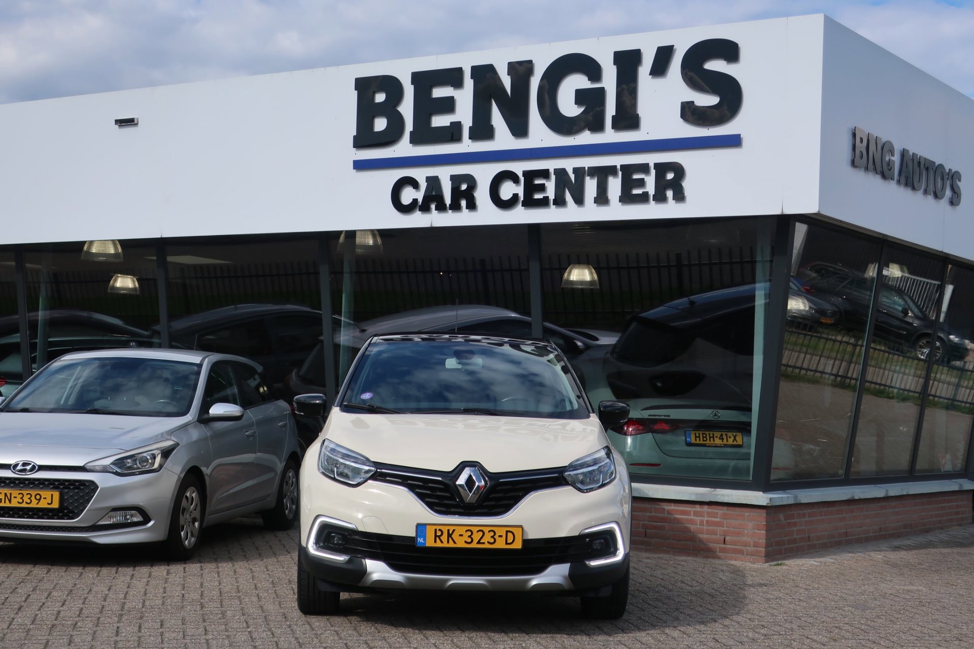 Renault Captur 0.9 TCe Intens 2e (2017), foto 2
