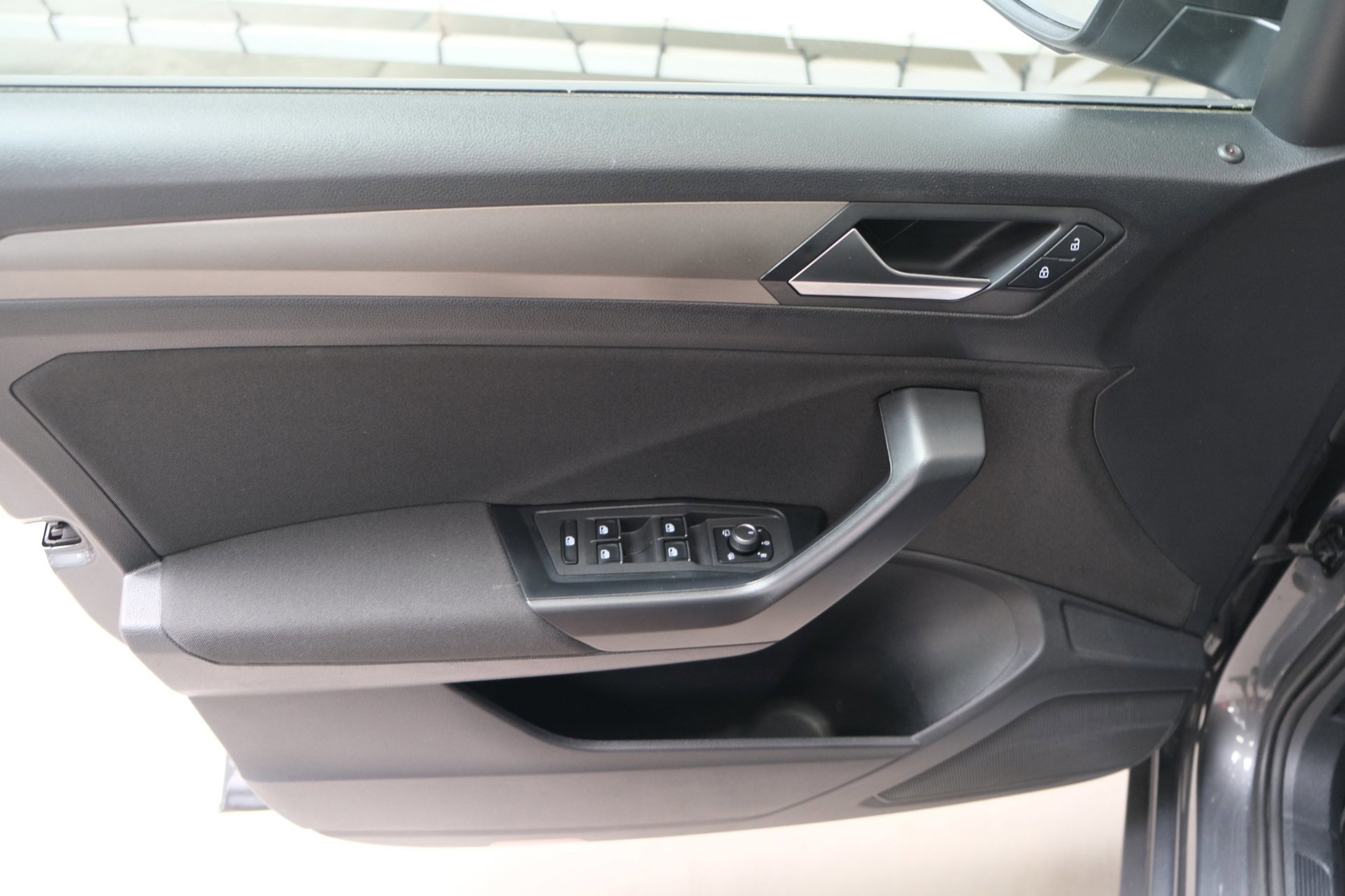 Volkswagen T-Roc 1.0 TSI Style (2021), foto 10