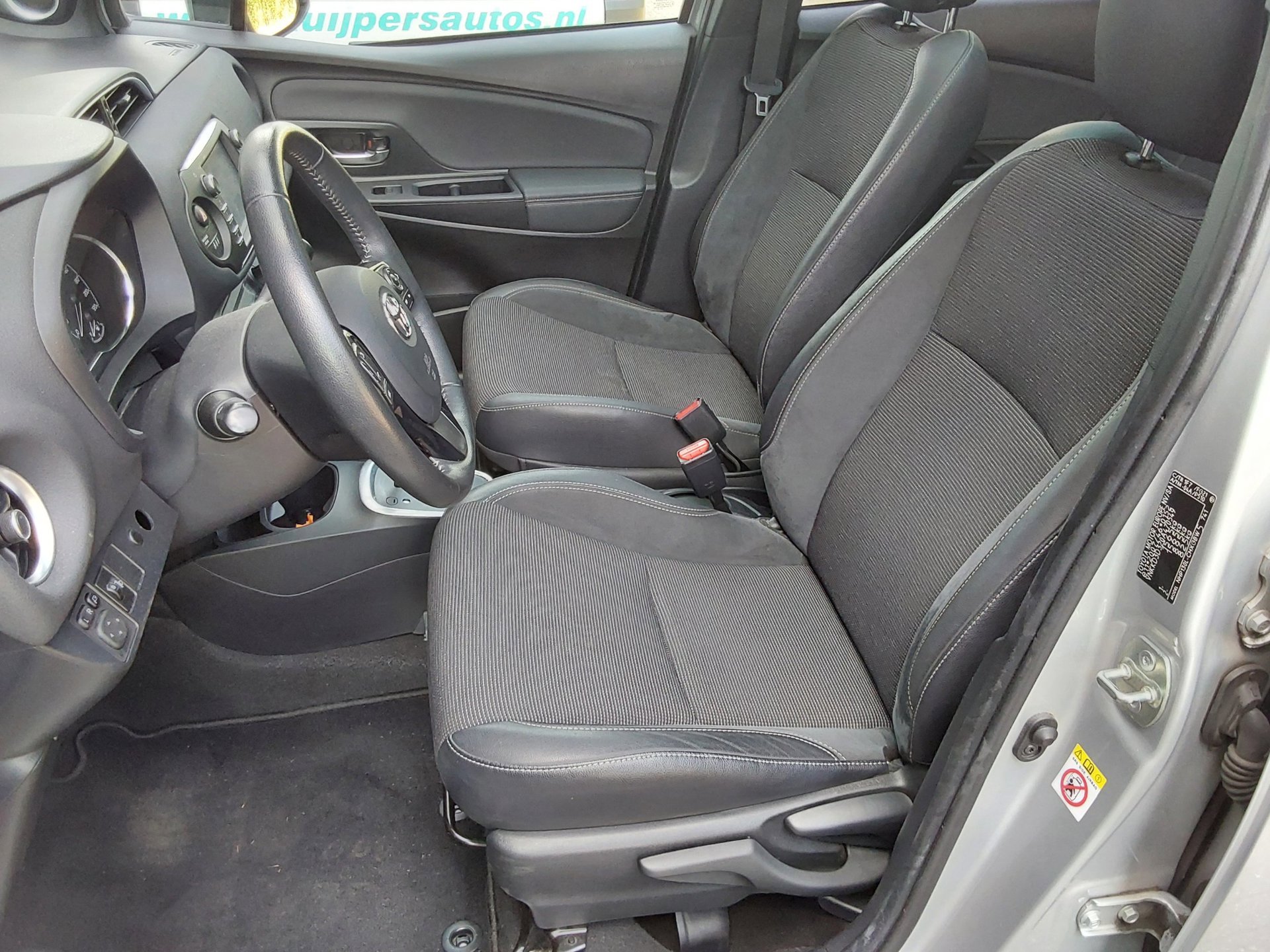 Toyota Yaris 1.5 Hybrid Premium (2018), foto 7