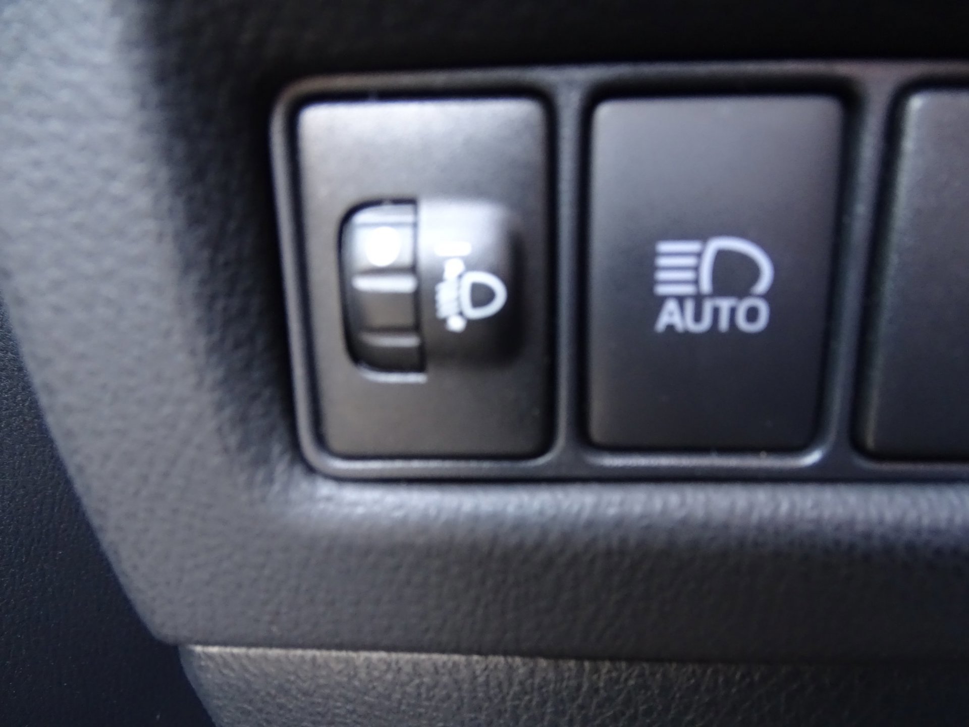 Toyota C-HR 1.8 Hybrid Dynamic (2023), foto 14