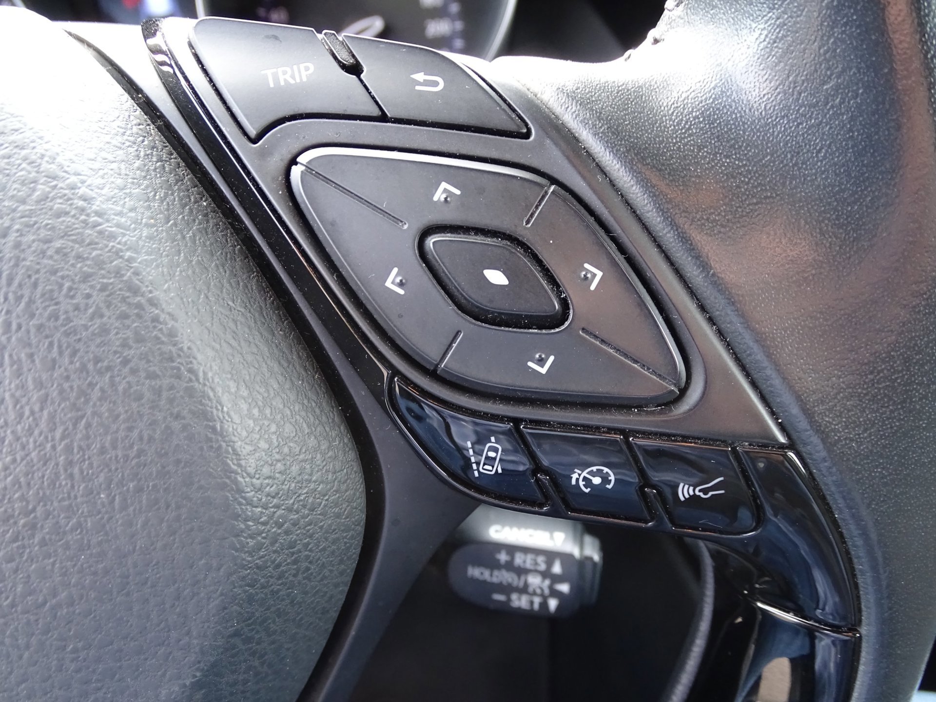 Toyota C-HR 1.8 Hybrid Dynamic (2023), foto 16
