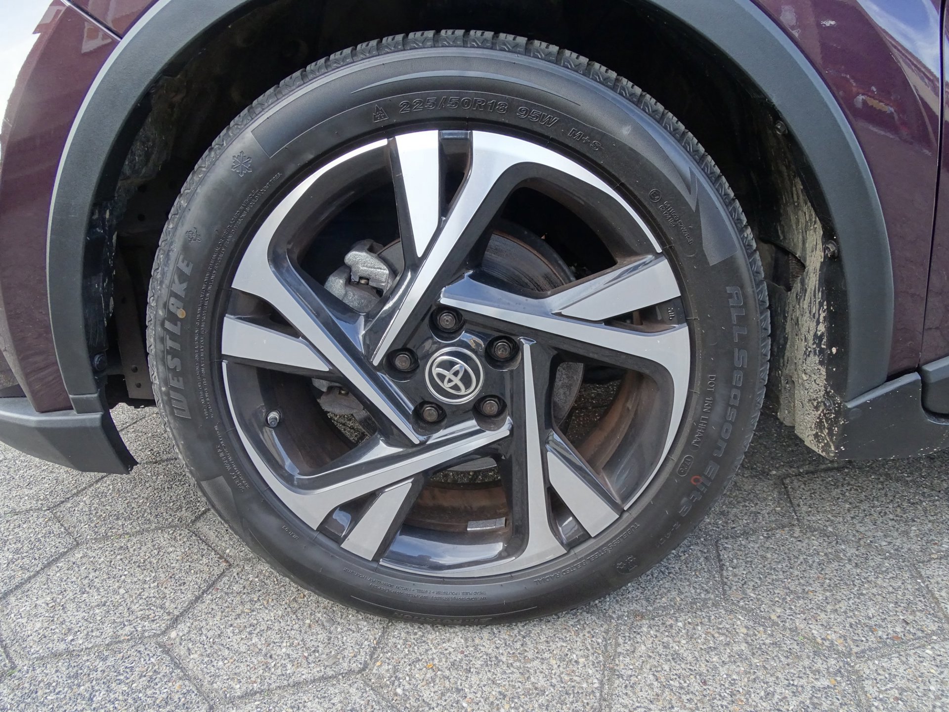Toyota C-HR 1.8 Hybrid Dynamic (2023), foto 19