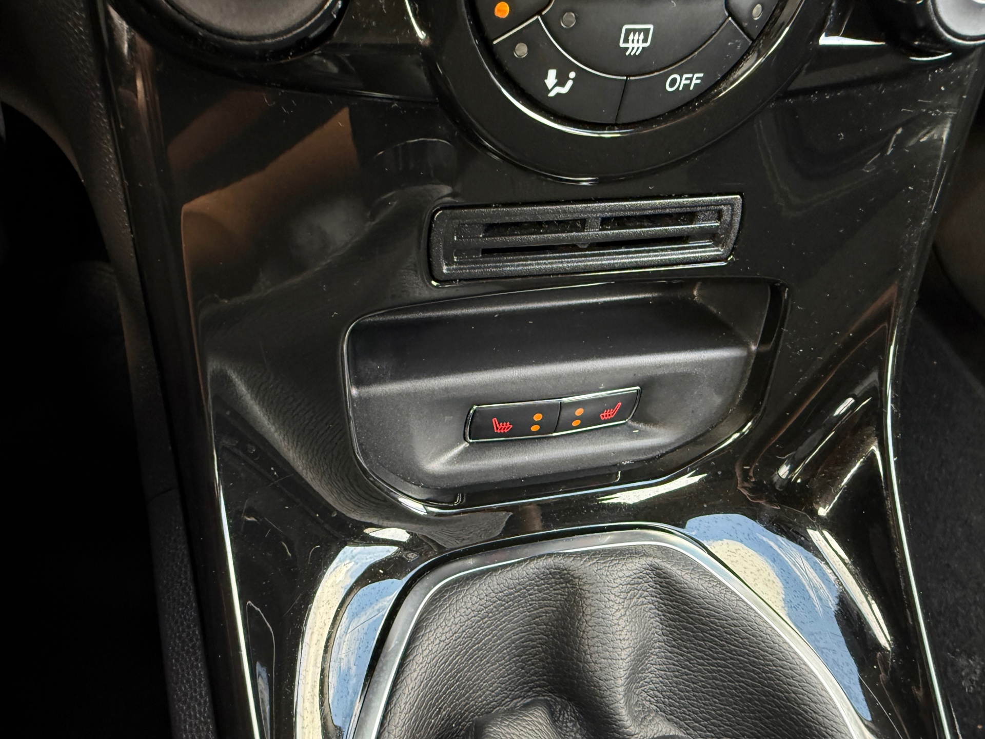 Ford Fiesta 1.0 EcoBoost Titanium (2017), foto 14