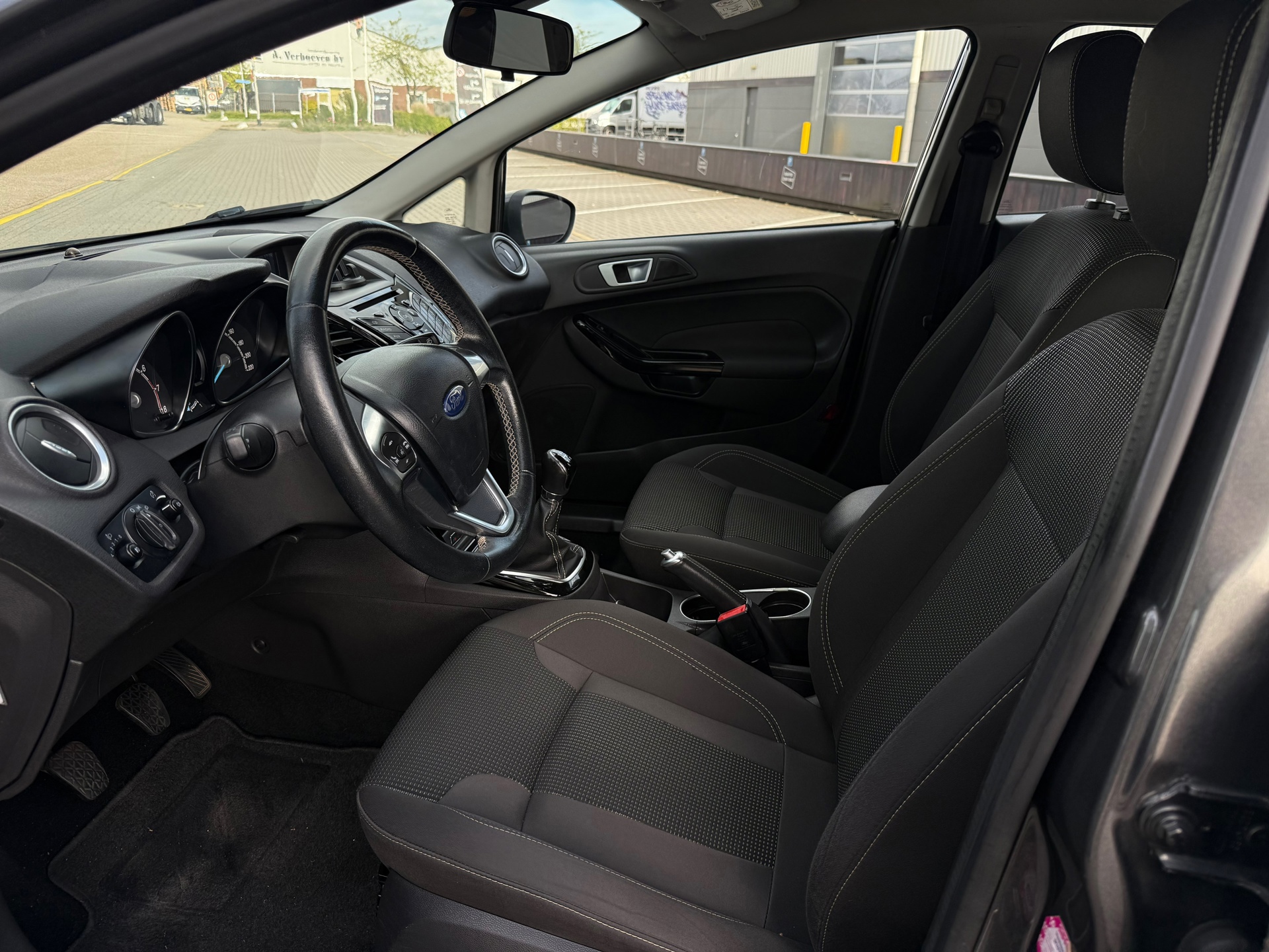 Ford Fiesta 1.0 EcoBoost Titanium (2017), foto 10