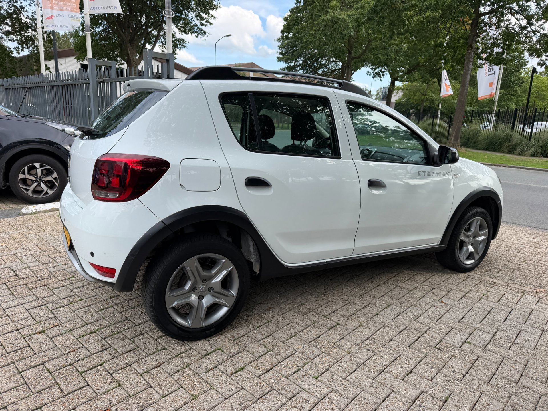 Dacia Sandero 0.9 TCe SL Stepway (2019), foto 18