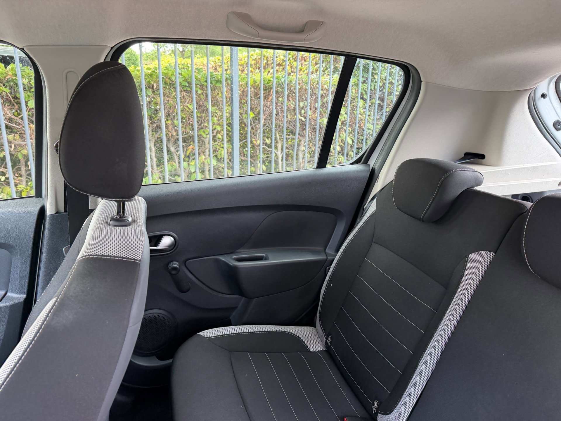 Dacia Sandero 0.9 TCe SL Stepway (2019), foto 37