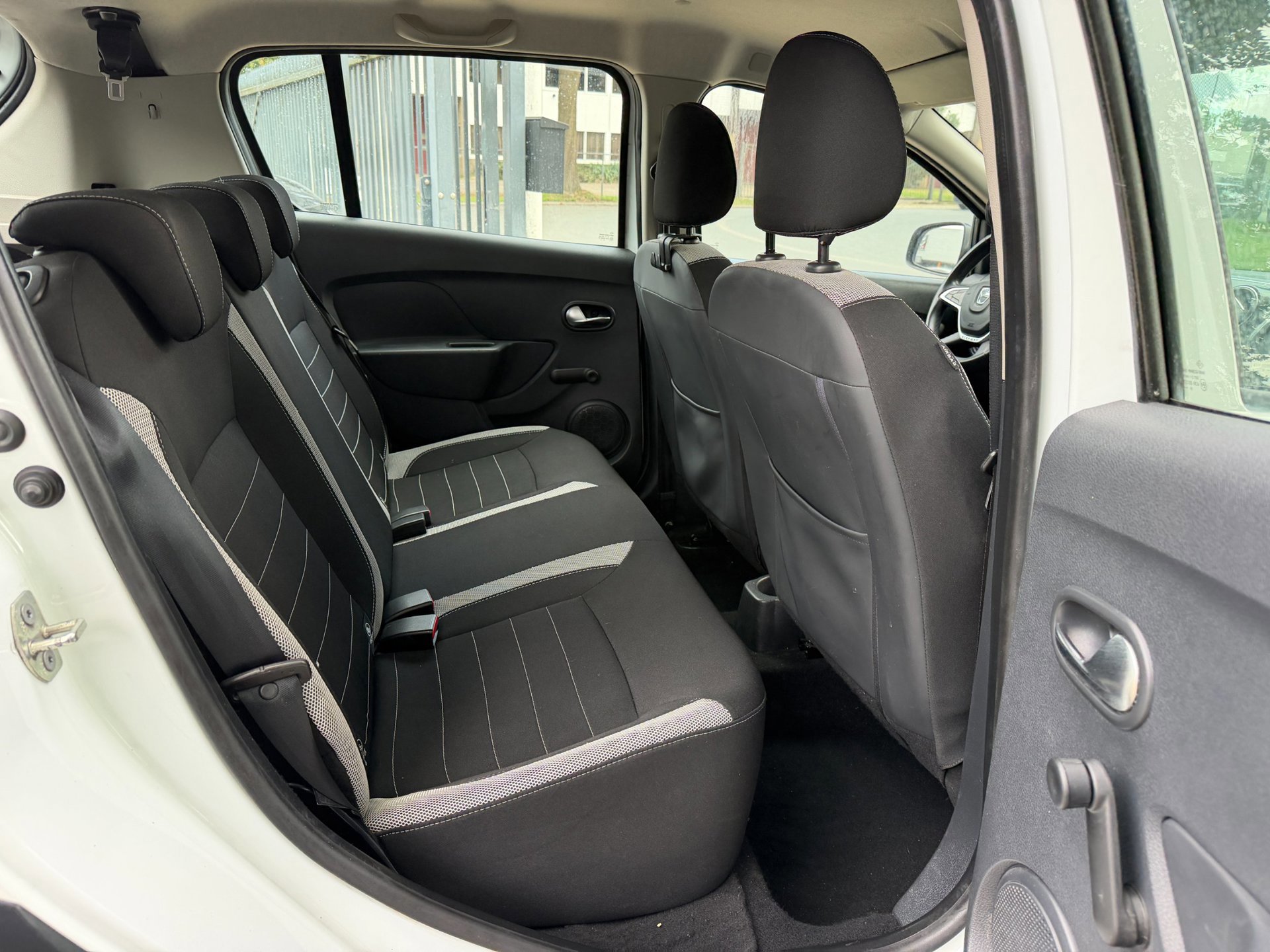 Dacia Sandero 0.9 TCe SL Stepway (2019), foto 51