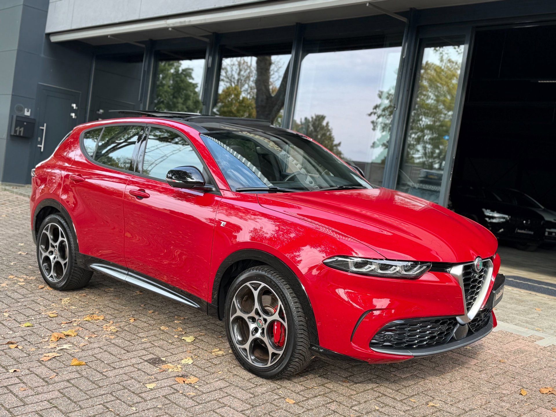 Alfa Romeo Tonale 1.5T Hybrid Ti (2023), foto 2