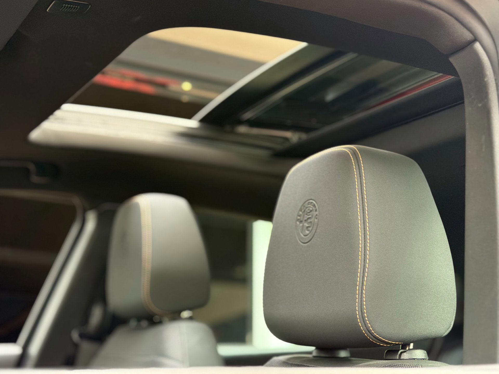 Alfa Romeo Tonale 1.5T Hybrid Ti (2023), foto 17
