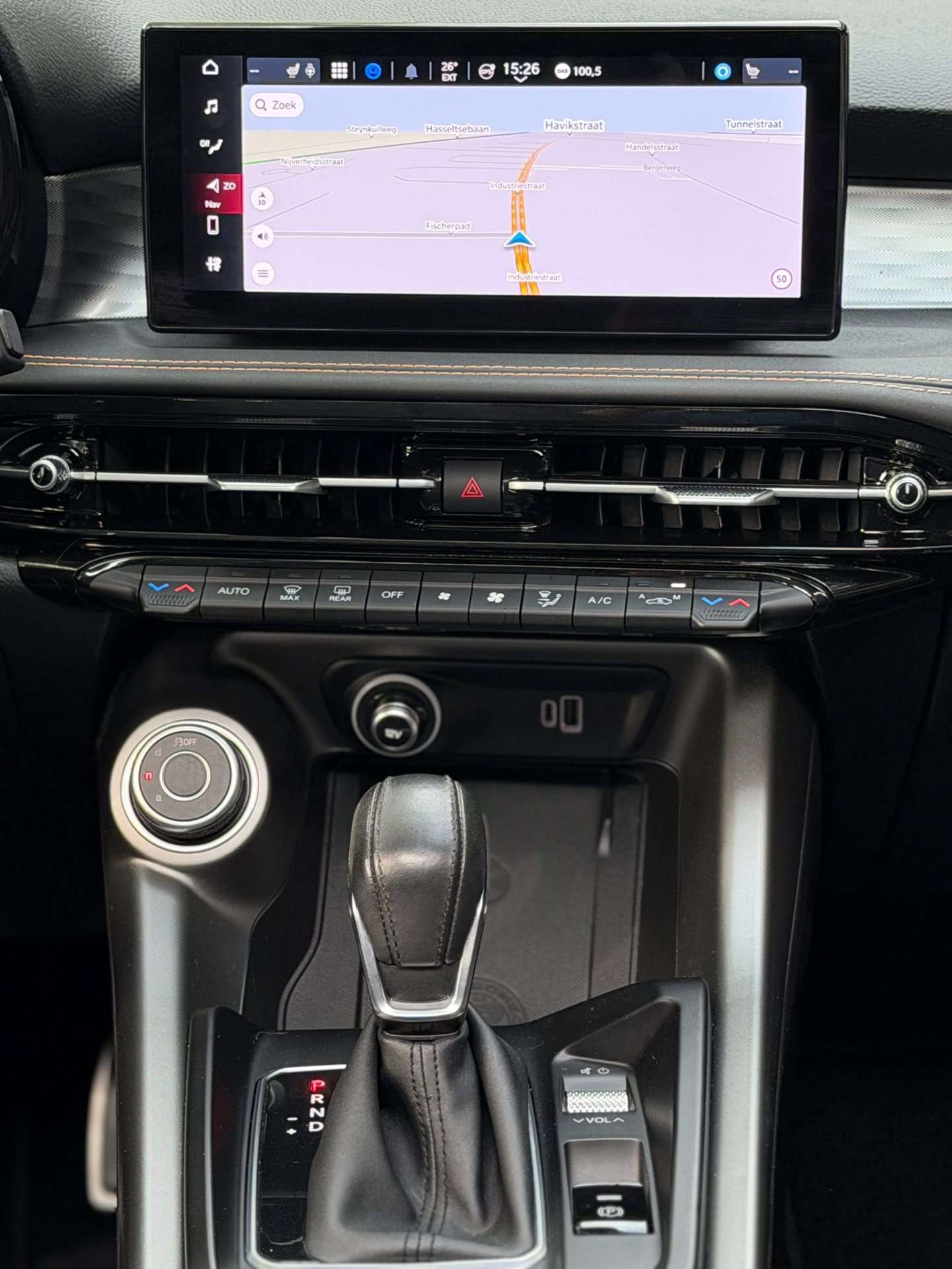 Alfa Romeo Tonale 1.5T Hybrid Ti (2023), foto 18