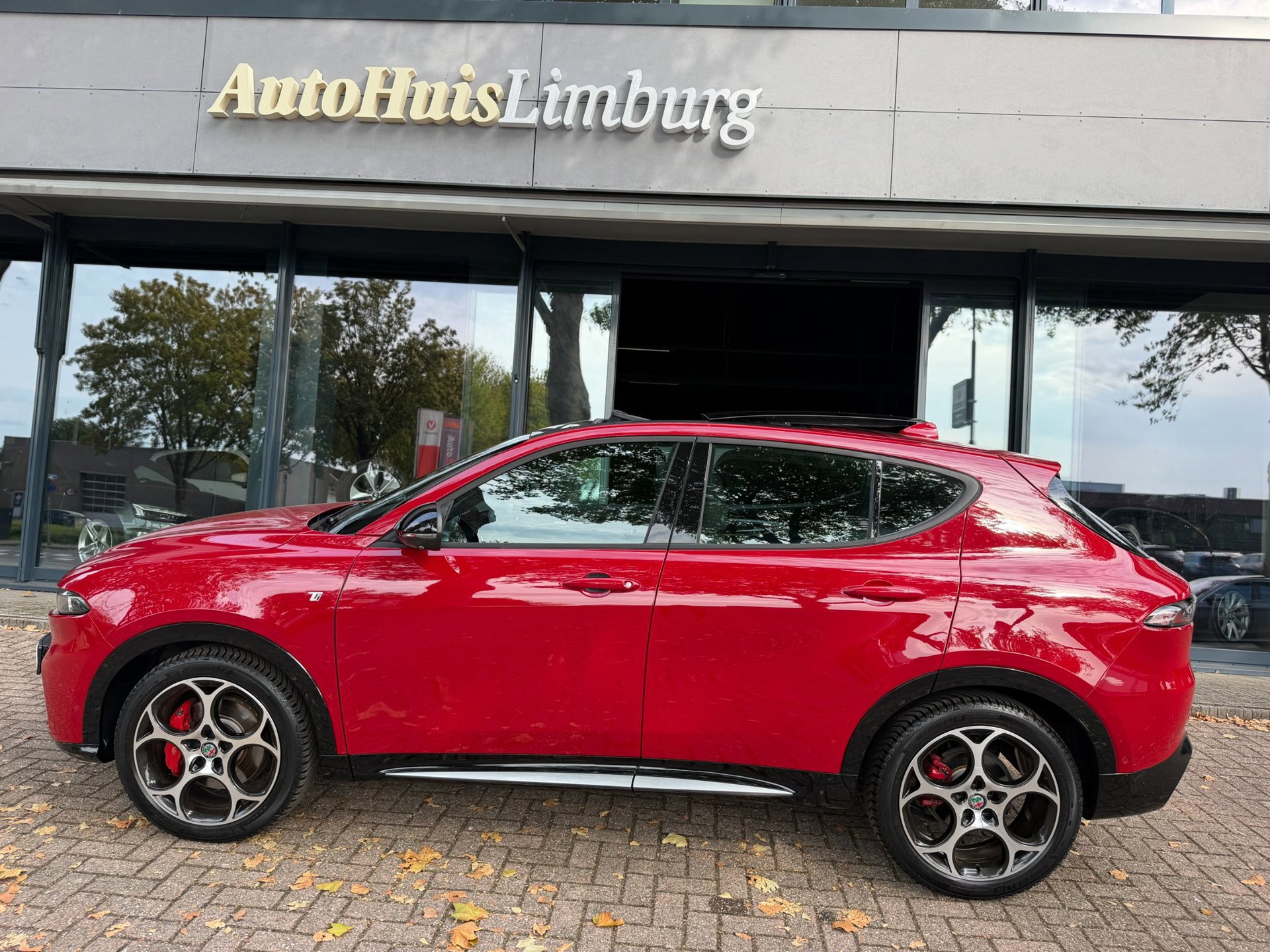 Alfa Romeo Tonale 1.5T Hybrid Ti (2023), foto 26