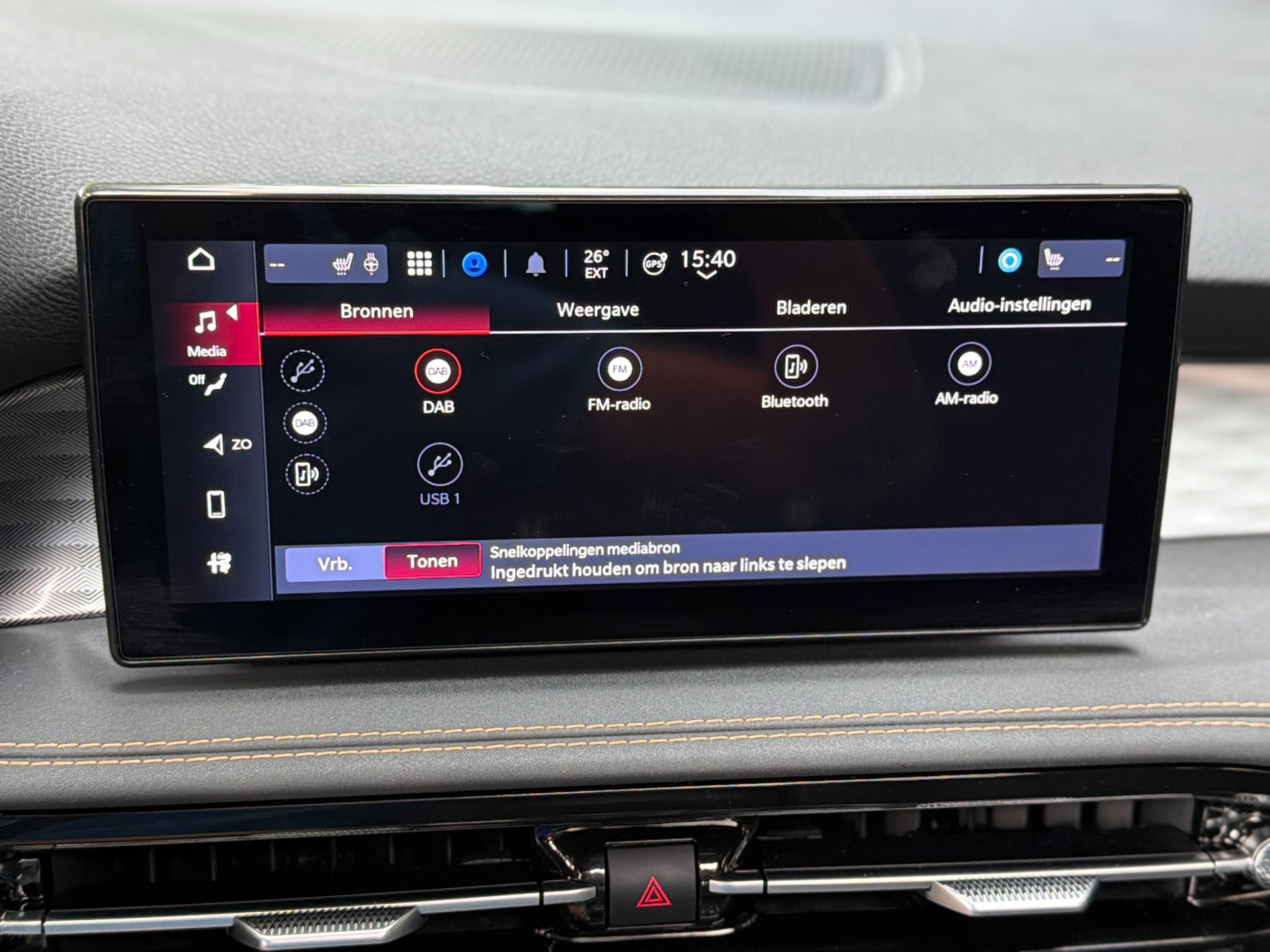 Alfa Romeo Tonale 1.5T Hybrid Ti (2023), foto 35