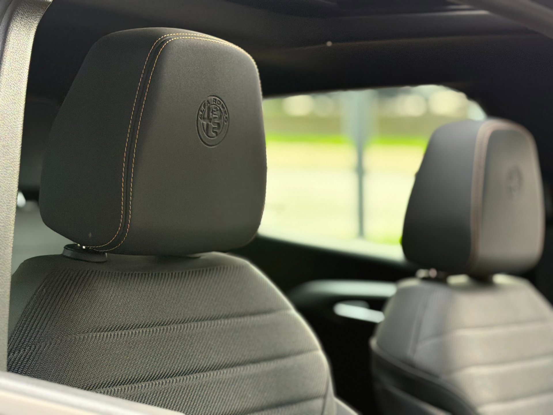 Alfa Romeo Tonale 1.5T Hybrid Ti (2023), foto 10