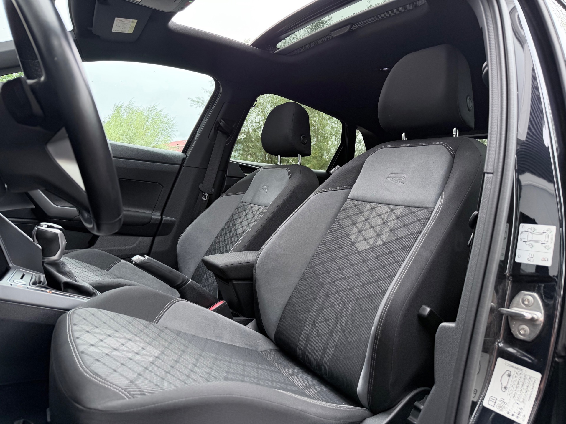 Volkswagen Polo 1.0 TSI R-Line (2022), foto 11
