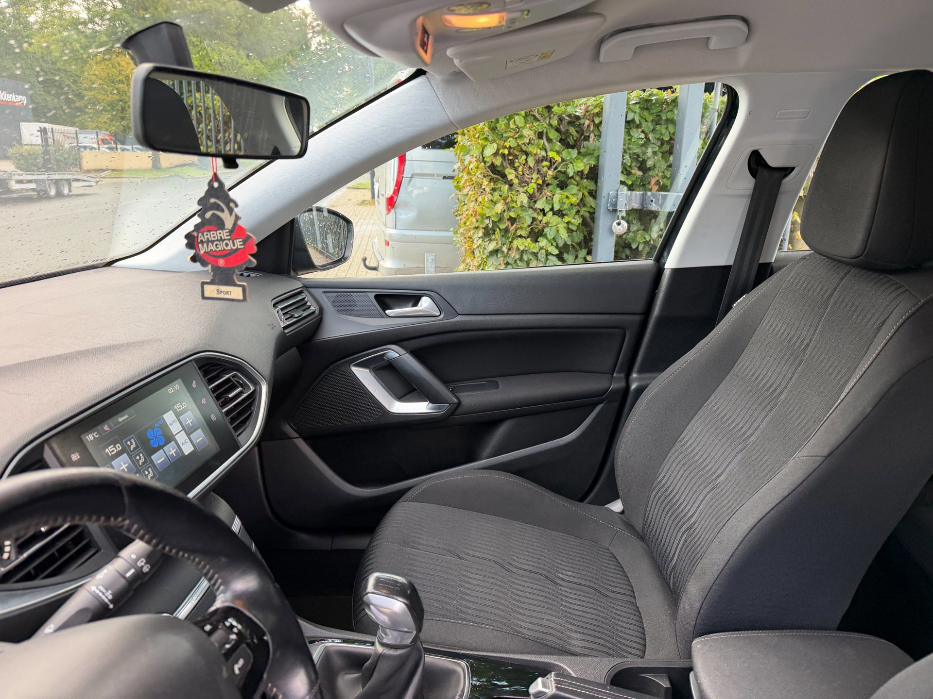 Peugeot 308 SW 1.2 PureTech Blue Lease (2017), foto 23
