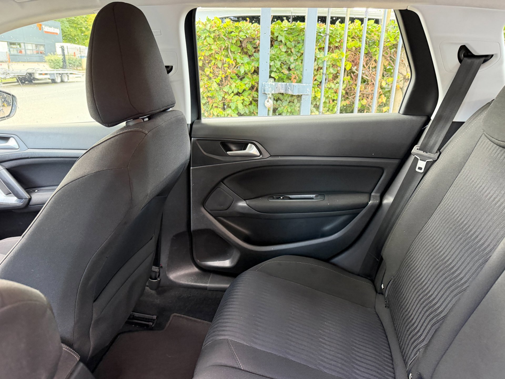 Peugeot 308 SW 1.2 PureTech Blue Lease (2017), foto 31
