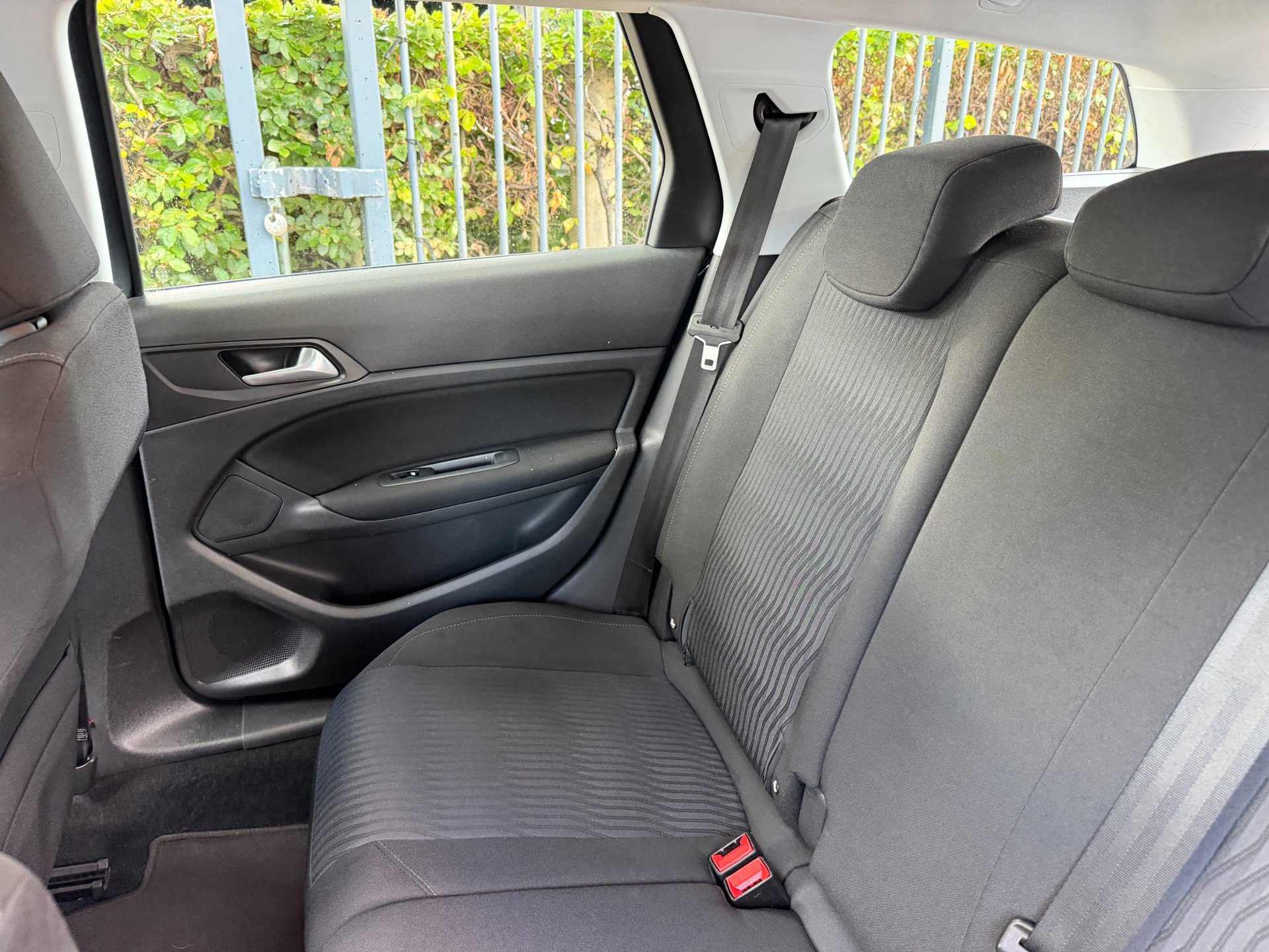 Peugeot 308 SW 1.2 PureTech Blue Lease (2017), foto 32