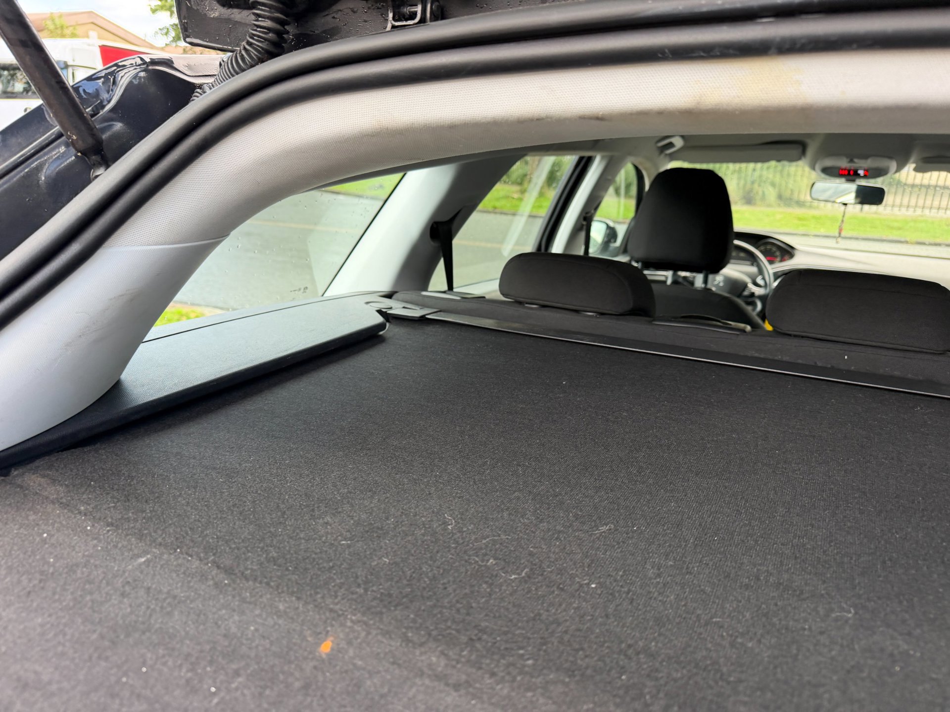 Peugeot 308 SW 1.2 PureTech Blue Lease (2017), foto 39