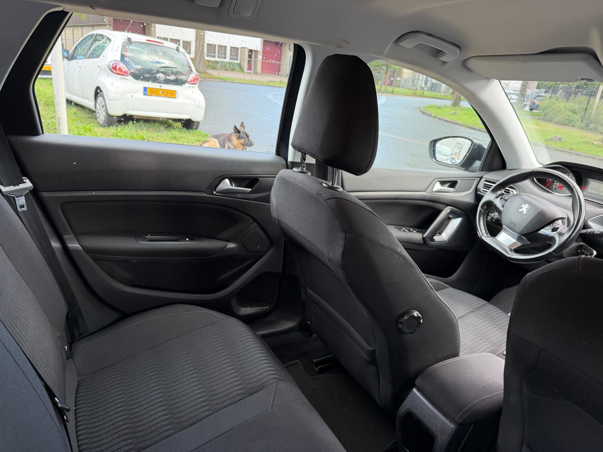 Peugeot 308 SW 1.2 PureTech Blue Lease (2017), foto 45