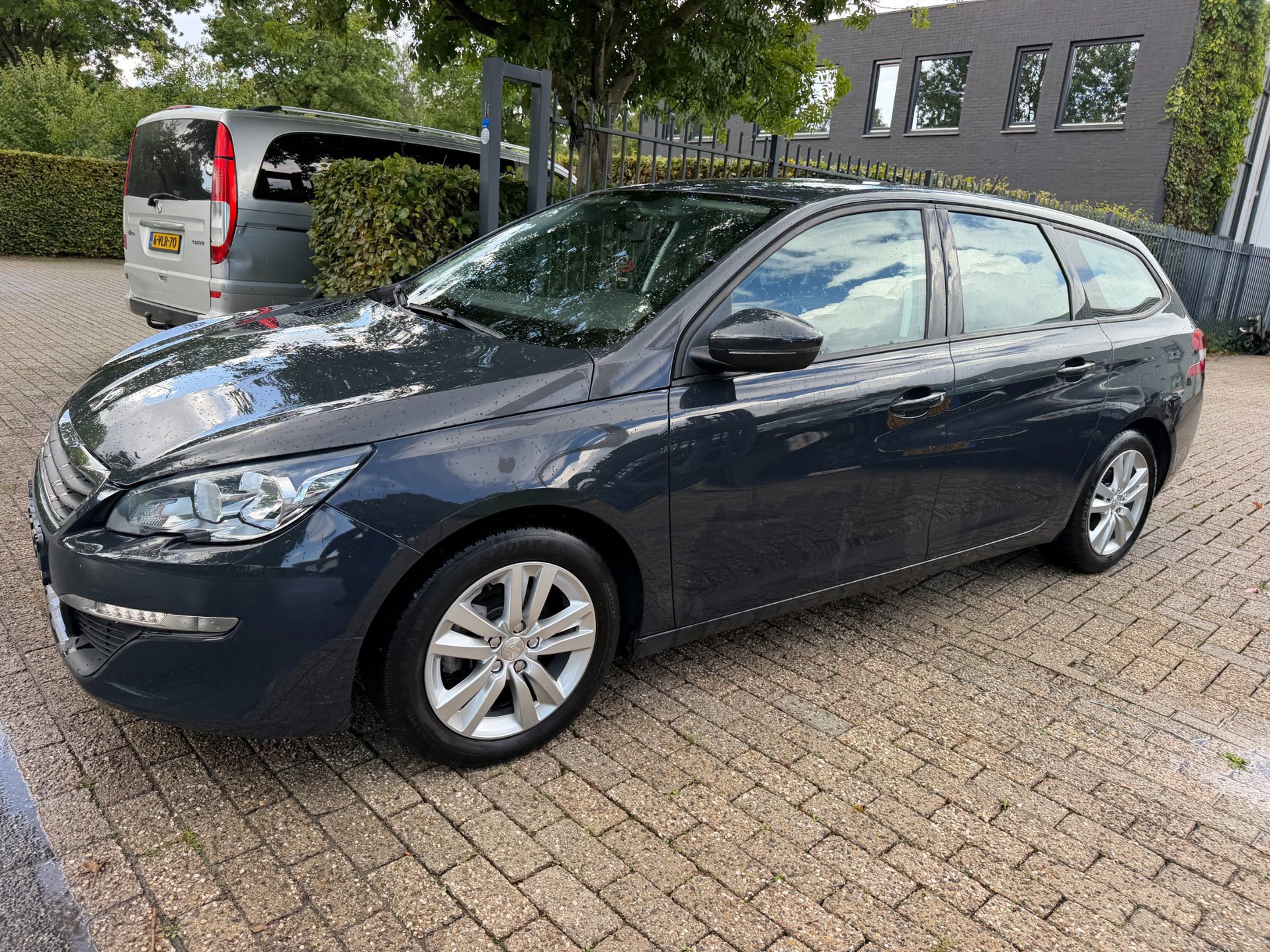 Peugeot 308 SW 1.2 PureTech Blue Lease (2017), foto 7