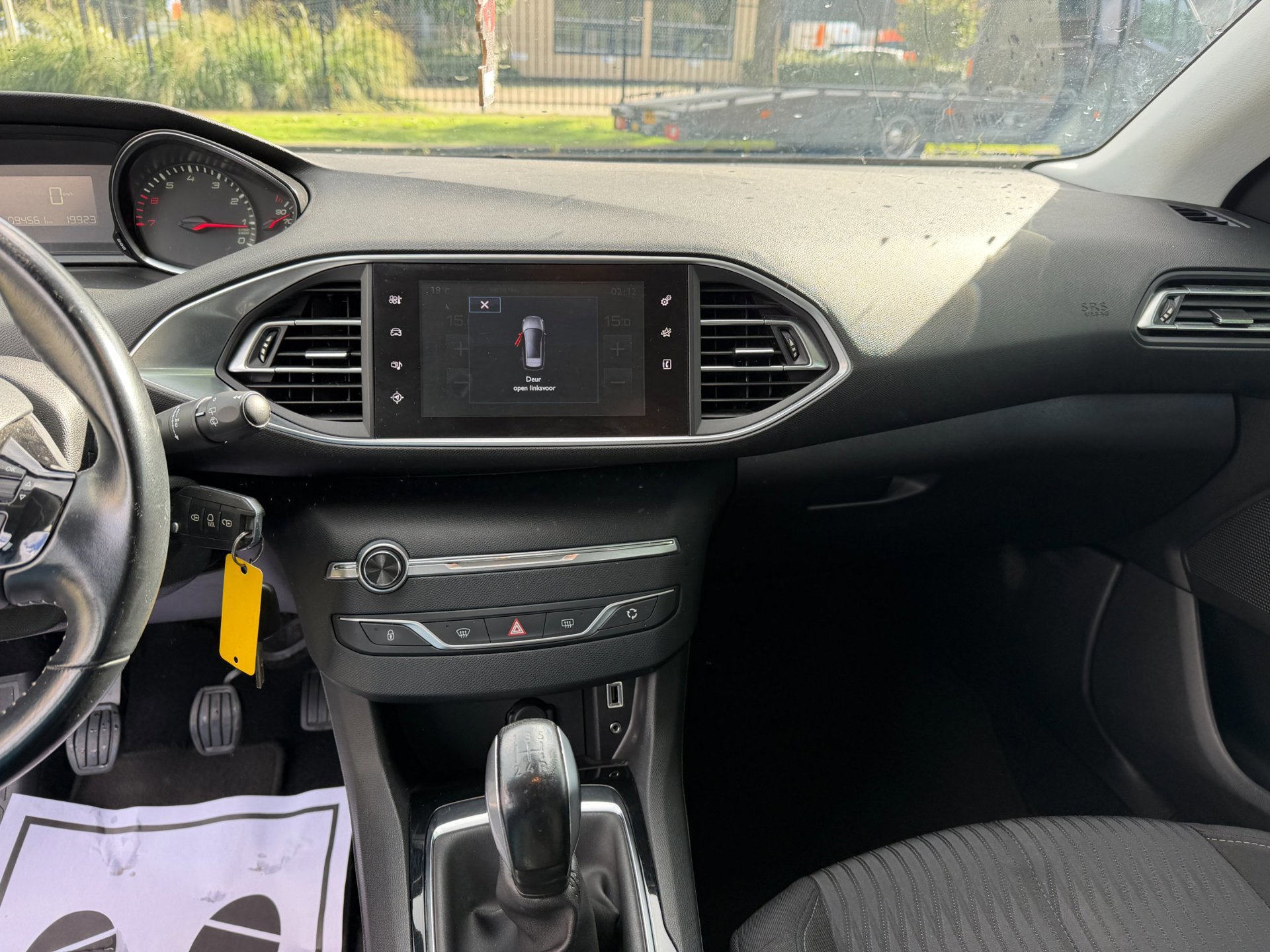 Peugeot 308 SW 1.2 PureTech Blue Lease (2017), foto 61