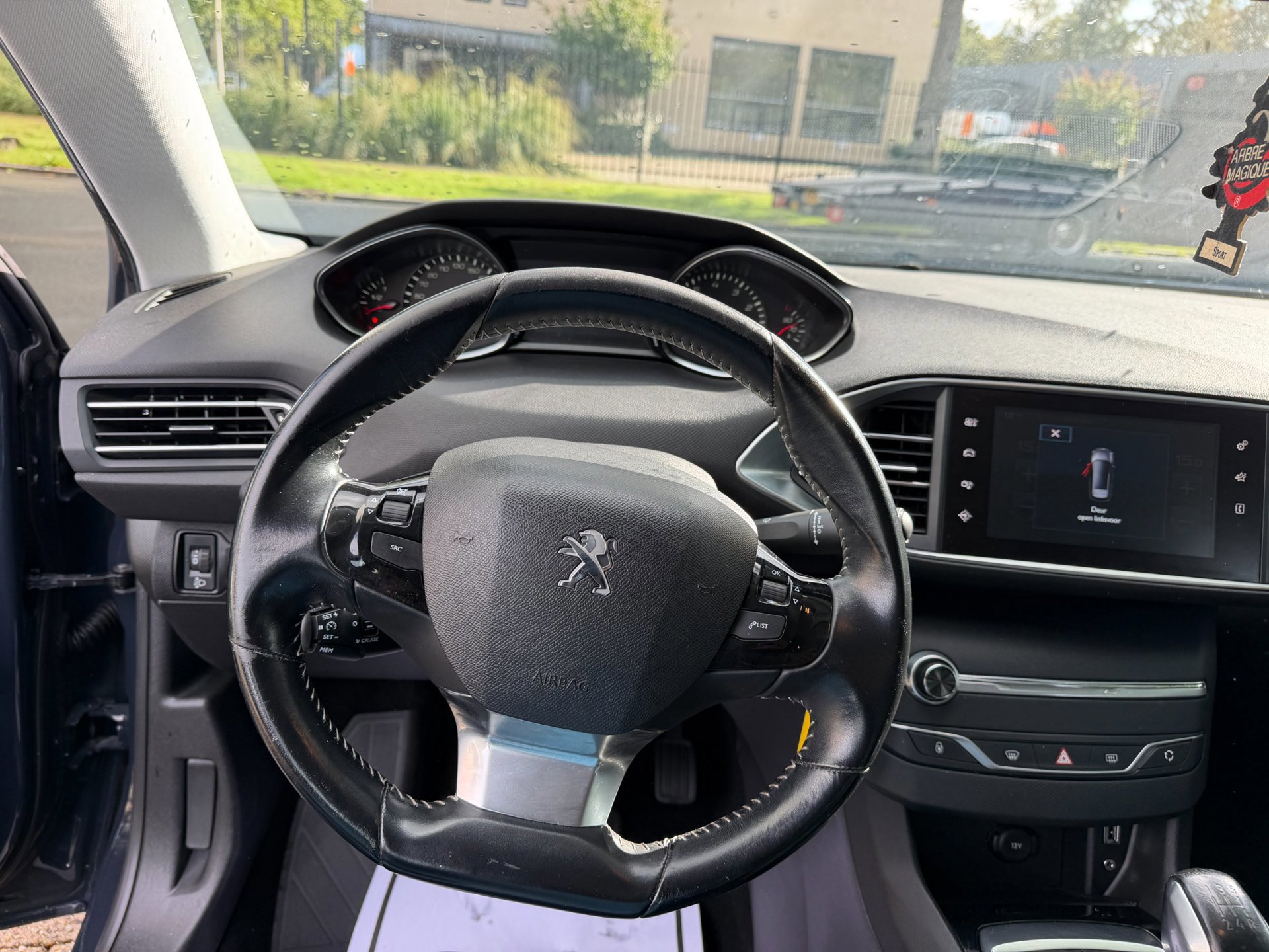 Peugeot 308 SW 1.2 PureTech Blue Lease (2017), foto 62