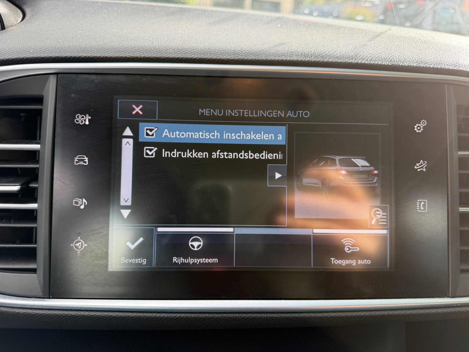 Peugeot 308 SW 1.2 PureTech Blue Lease (2017), foto 68