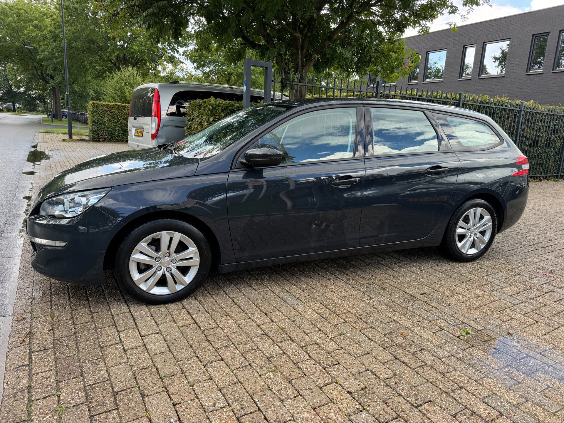 Peugeot 308 SW 1.2 PureTech Blue Lease (2017), foto 8