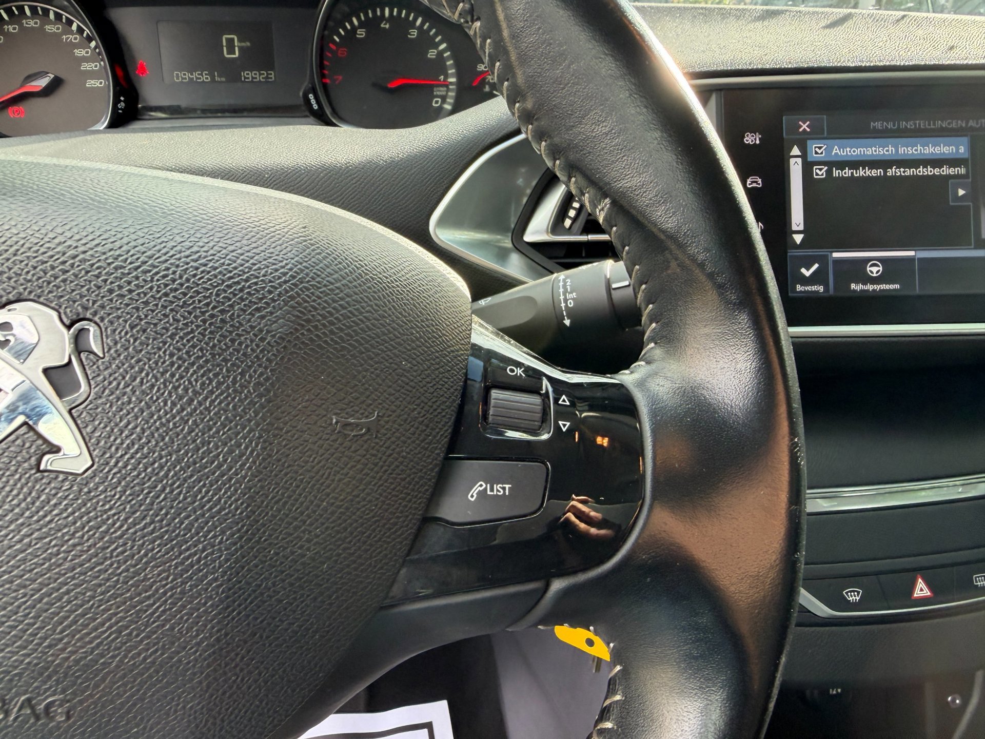 Peugeot 308 SW 1.2 PureTech Blue Lease (2017), foto 73