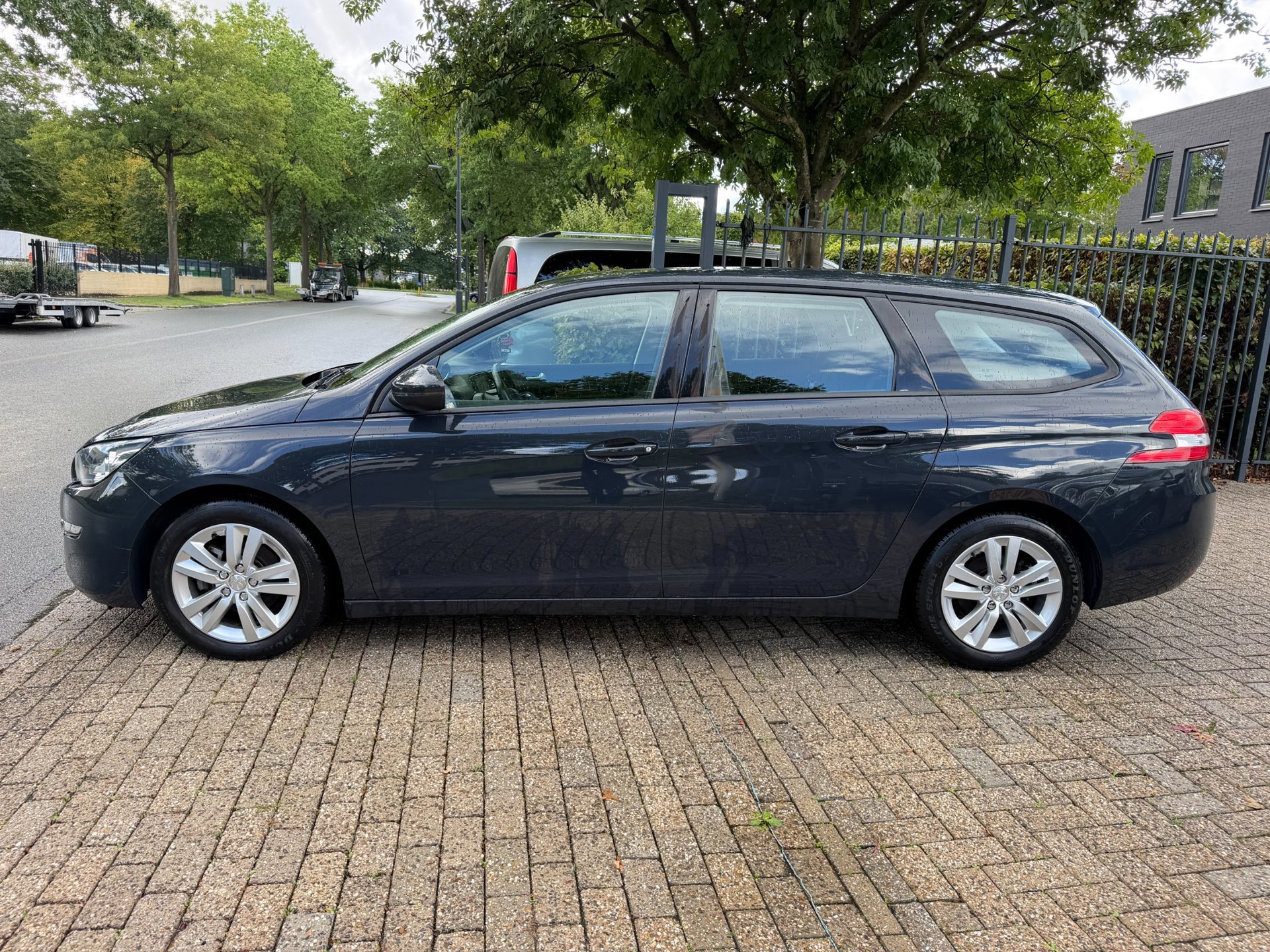 Peugeot 308 SW 1.2 PureTech Blue Lease (2017), foto 9