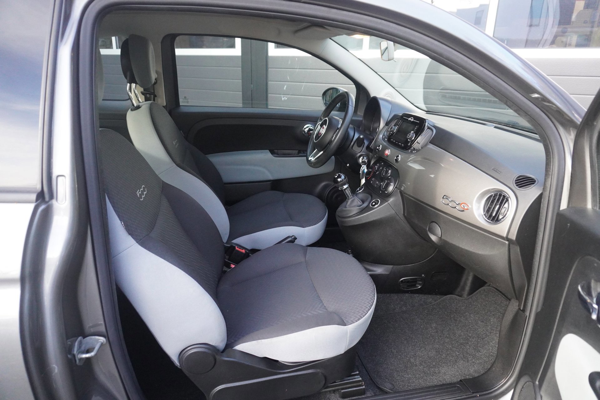 Fiat 500 C 1.2 Young (2019), foto 7
