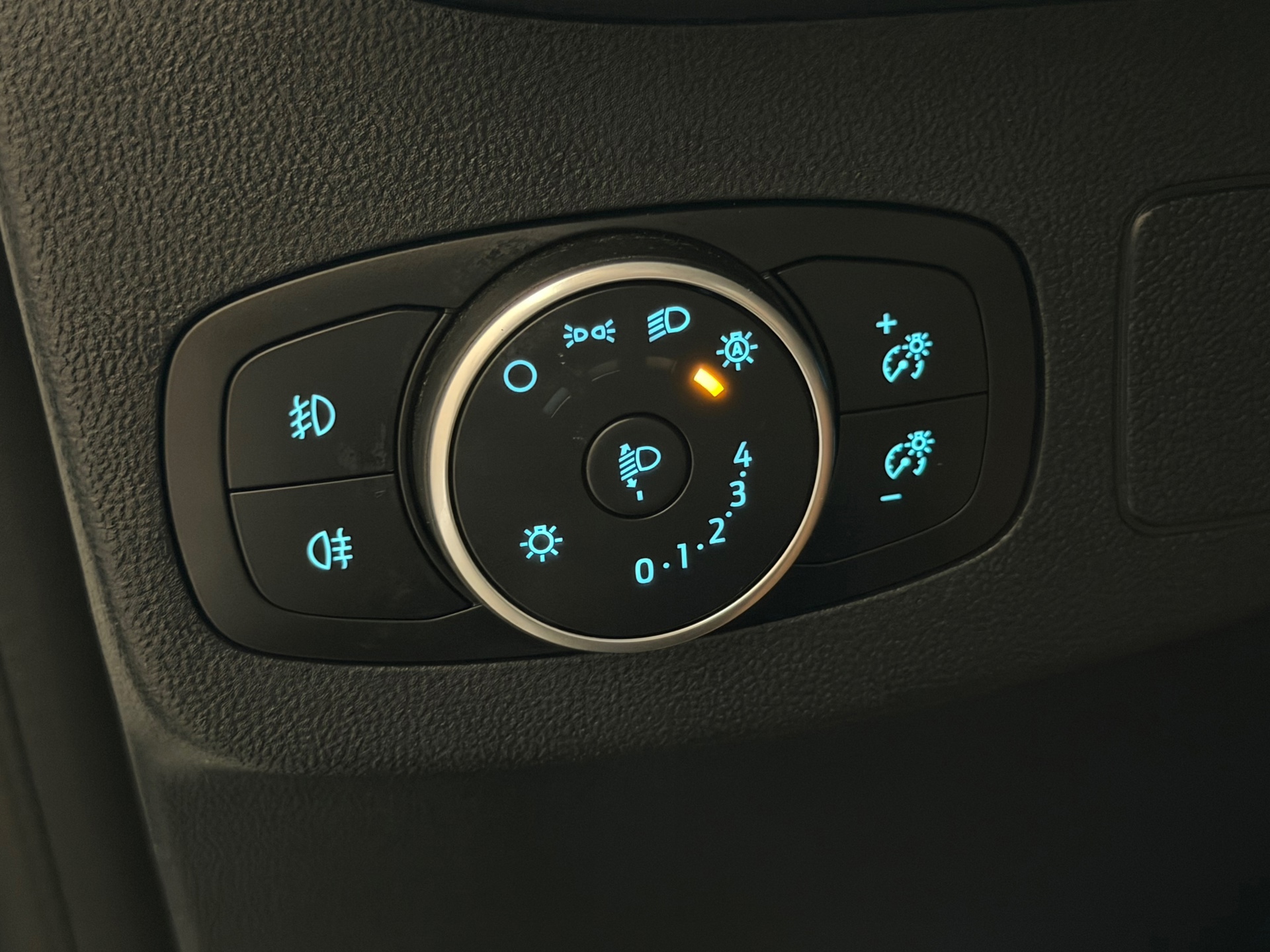 Ford Puma 1.0 EcoBoost Hybrid Titanium (2021), foto 37