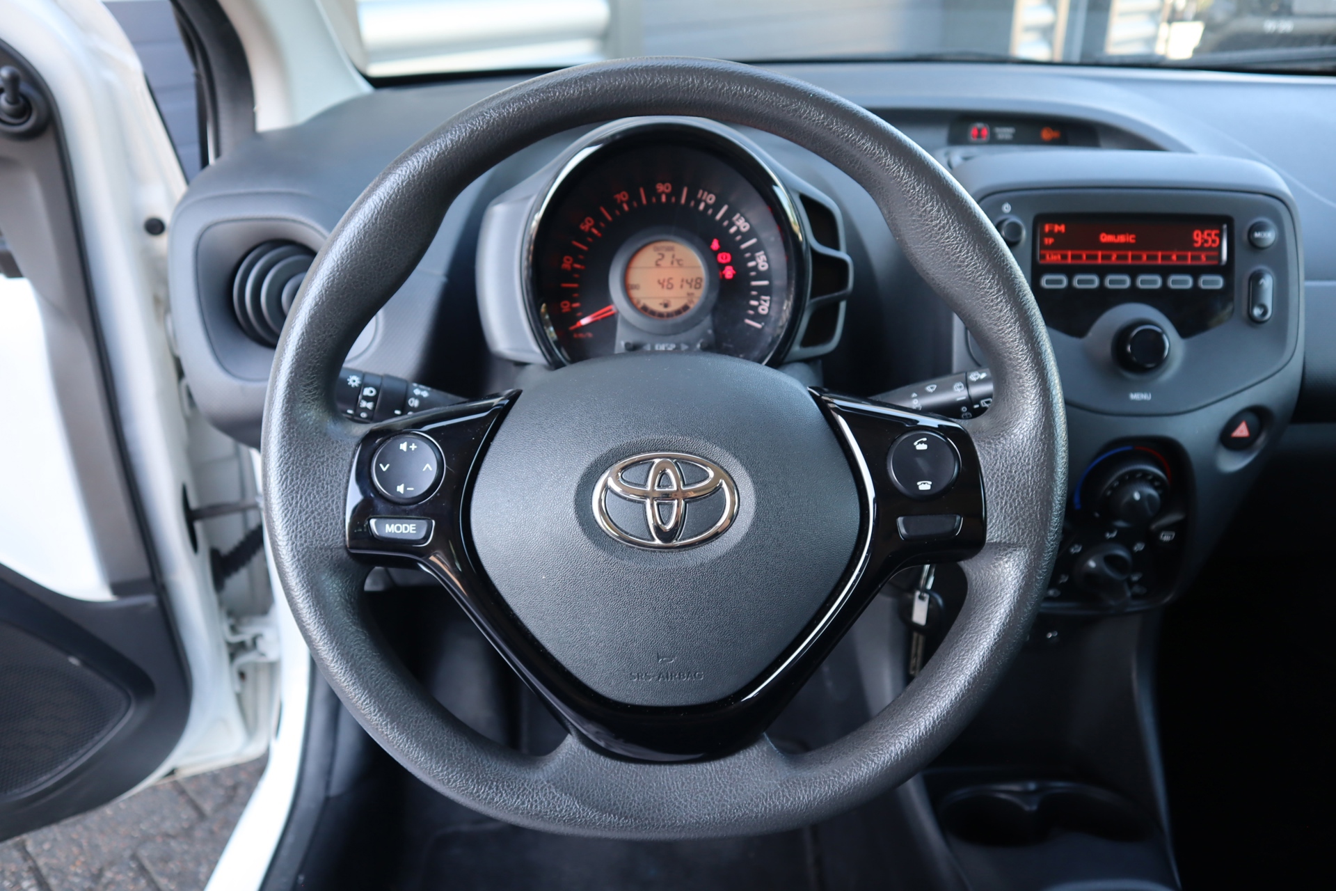 Toyota Aygo 1.0 VVT-i x carplay (2020), foto 8