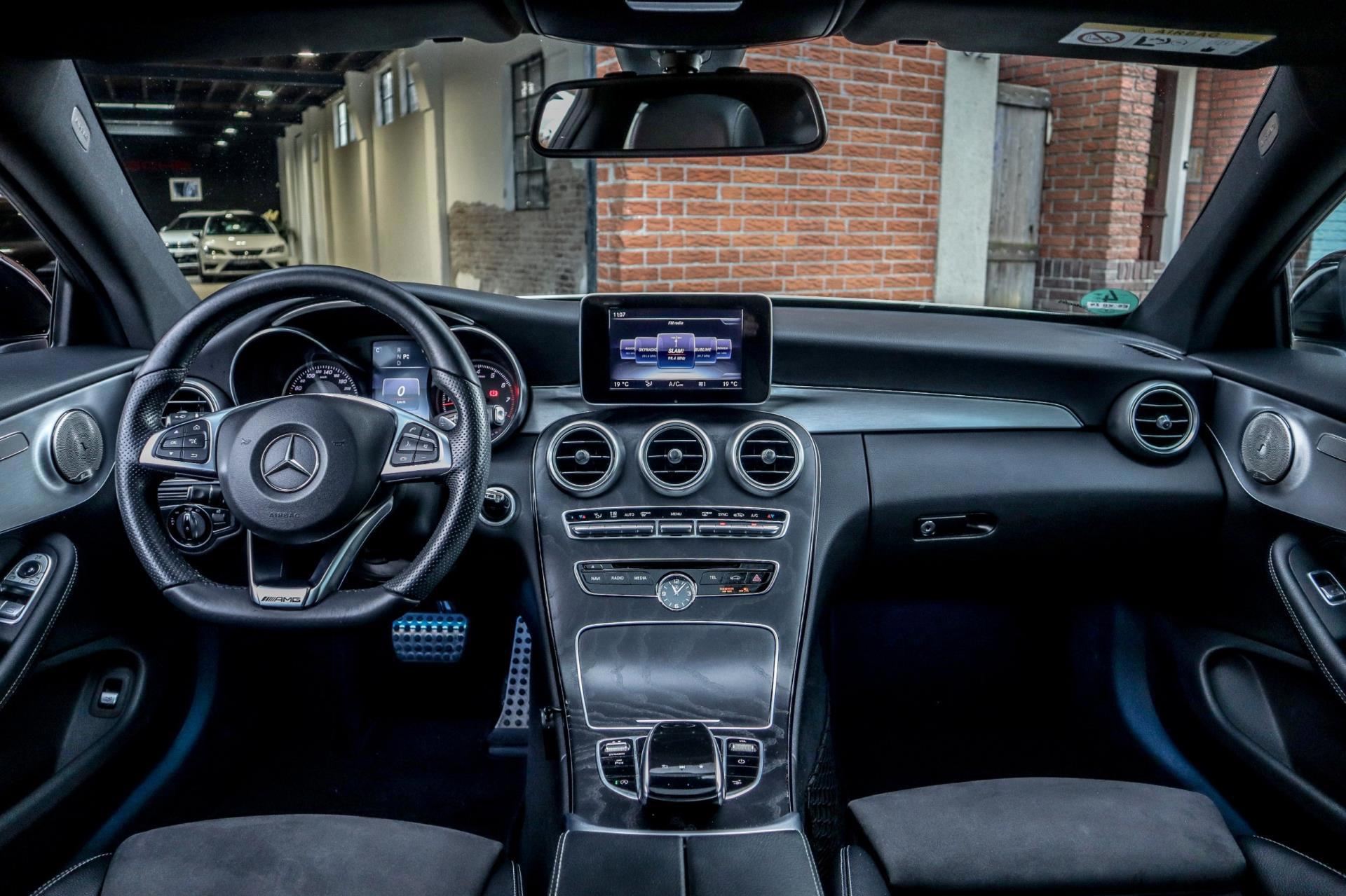 Mercedes-Benz C-klasse Coupé 200 AMG Line (2016), foto 12