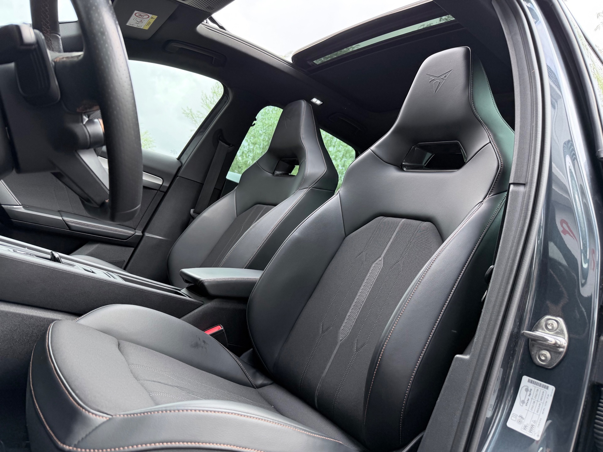 CUPRA Formentor 2.0 TSI 4DRIVE (2021), foto 11