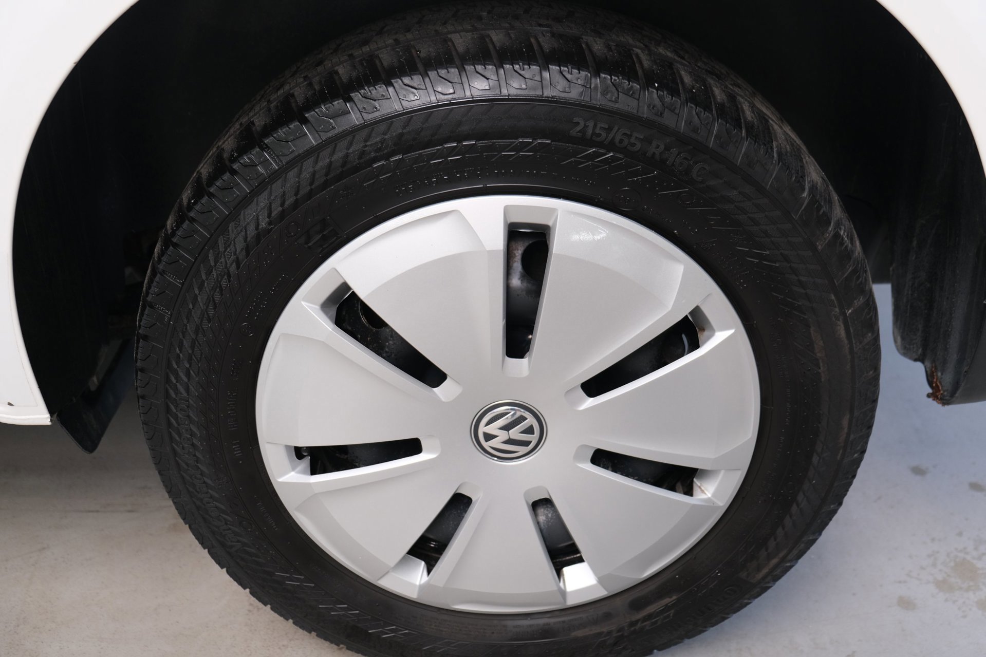 Volkswagen Transporter 2.0 TDI L2H1 28 (2023), foto 22
